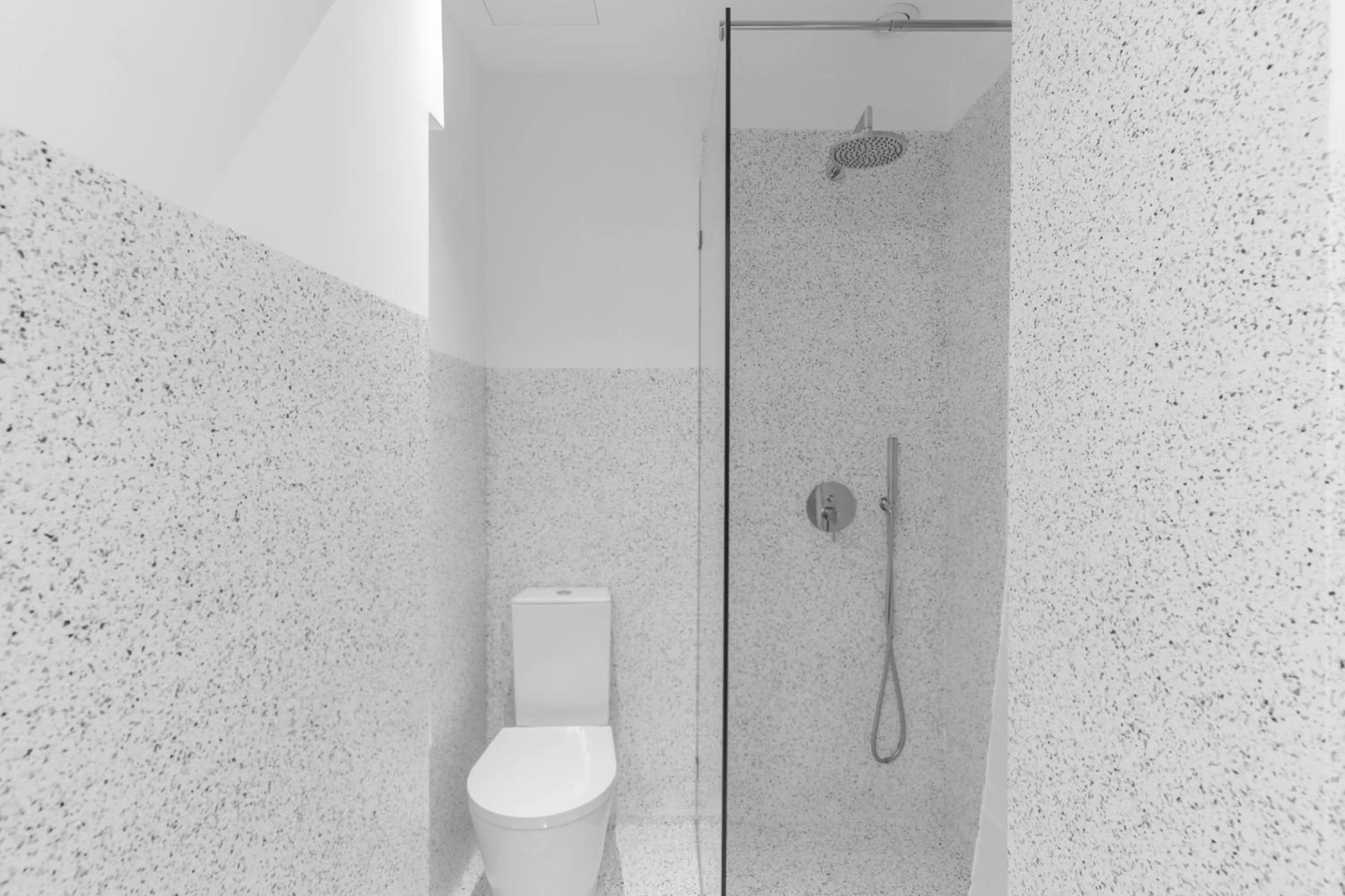 Shower in Goabio apartments 2 river view