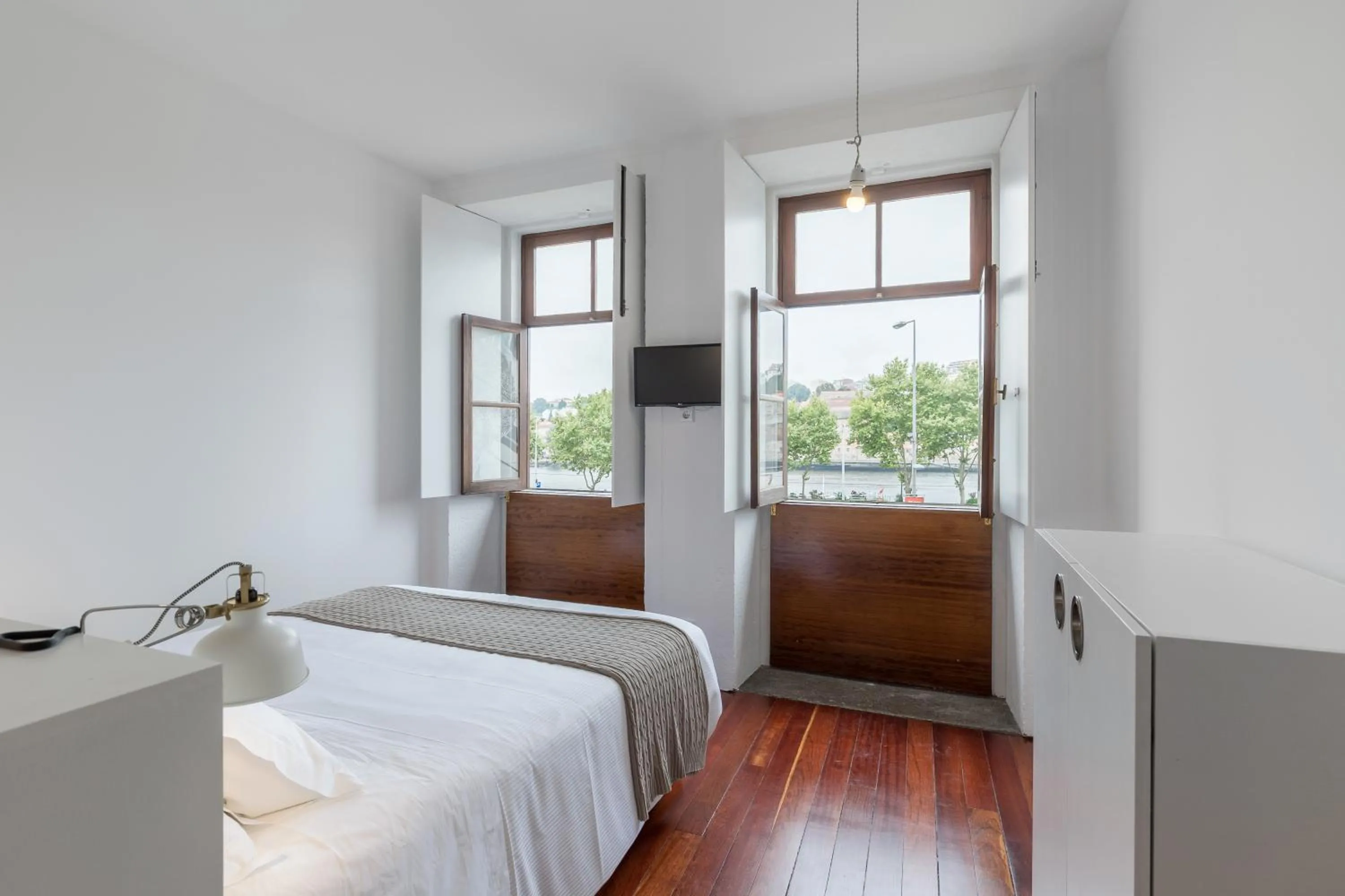 TV and multimedia, Bed in Goabio apartments 2 river view