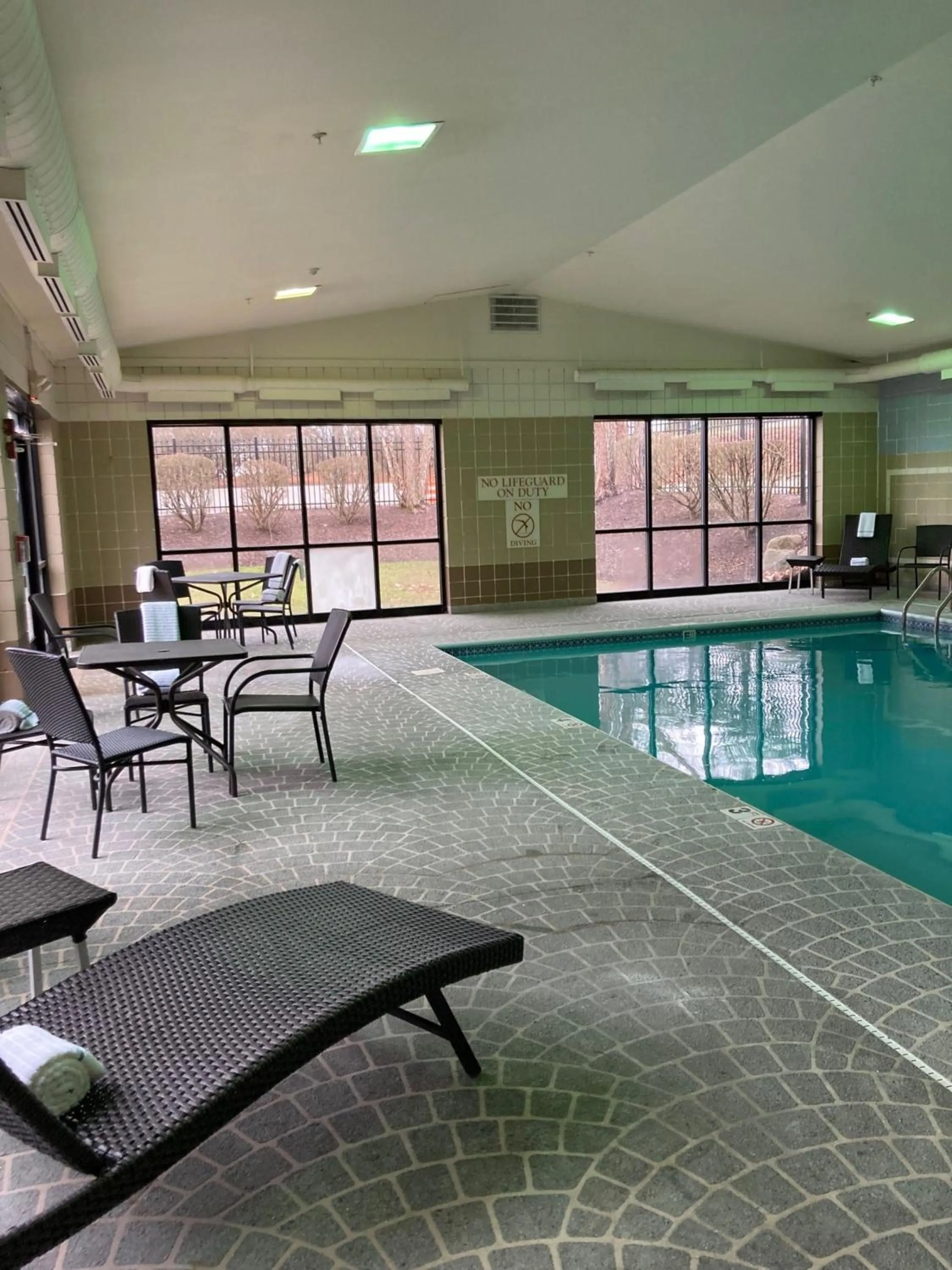 Swimming pool in Holiday Inn Express - Akron NW - Fairlawn by IHG