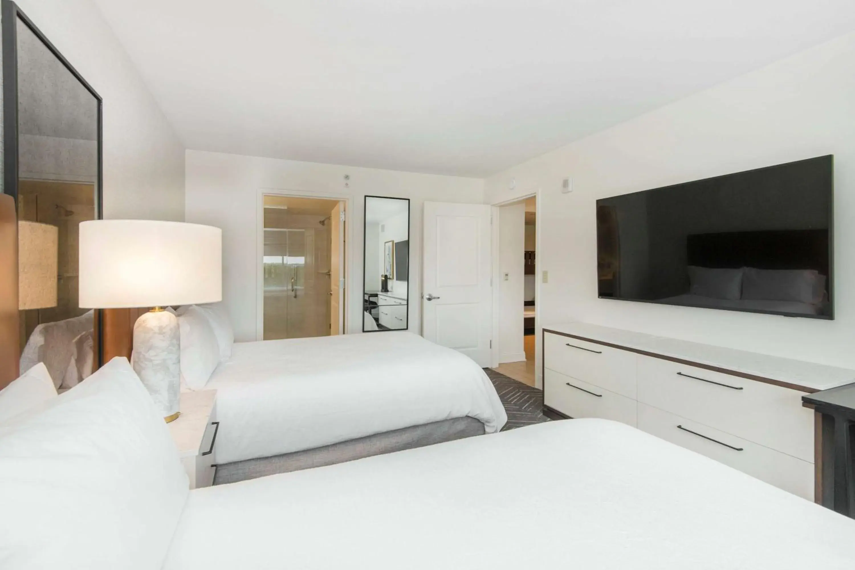 Bed in Embassy Suites by Hilton Raleigh Durham Airport Brier Creek Bed in Embassy Suites by Hilton Raleigh Durham Airport Brier Creek