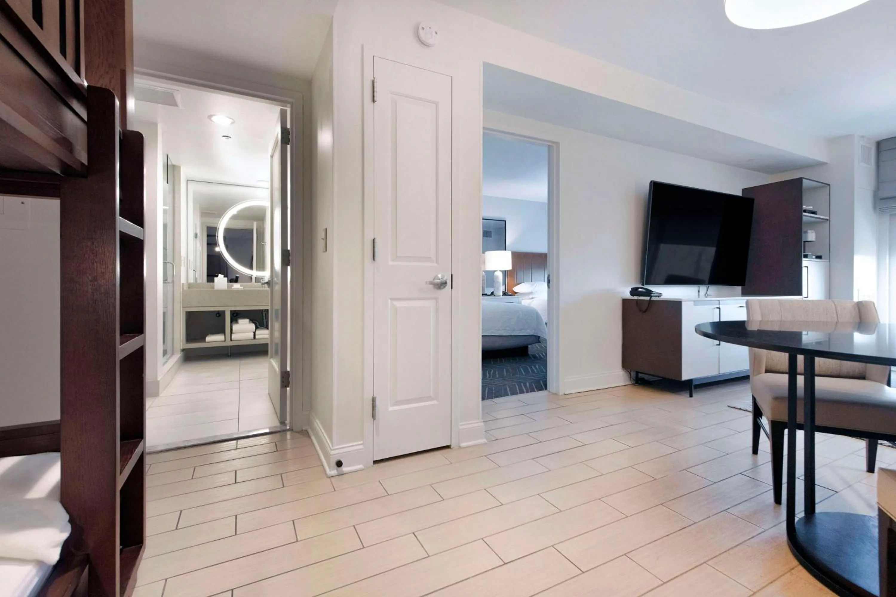 Living room in Embassy Suites by Hilton Raleigh Durham Airport Brier Creek