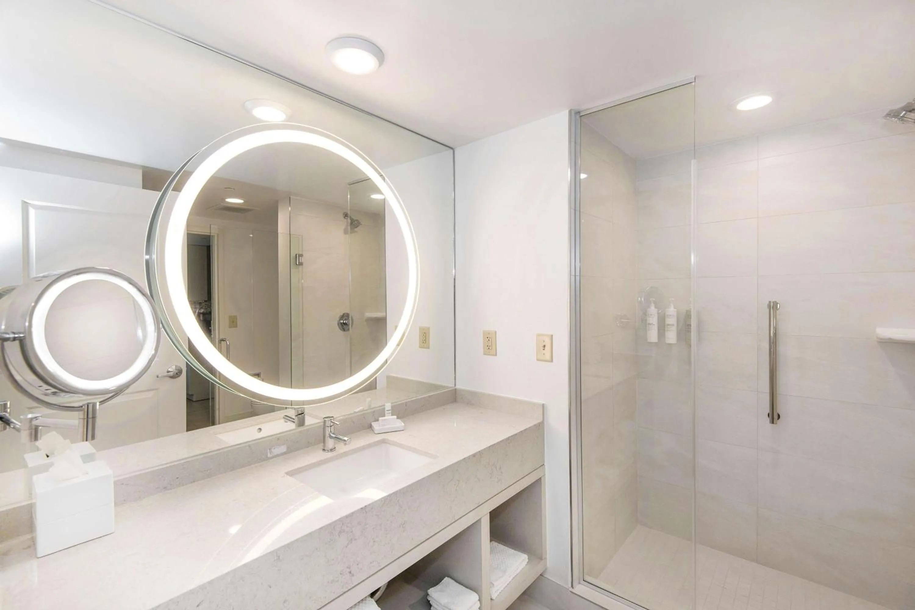 Bathroom in Embassy Suites by Hilton Raleigh Durham Airport Brier Creek