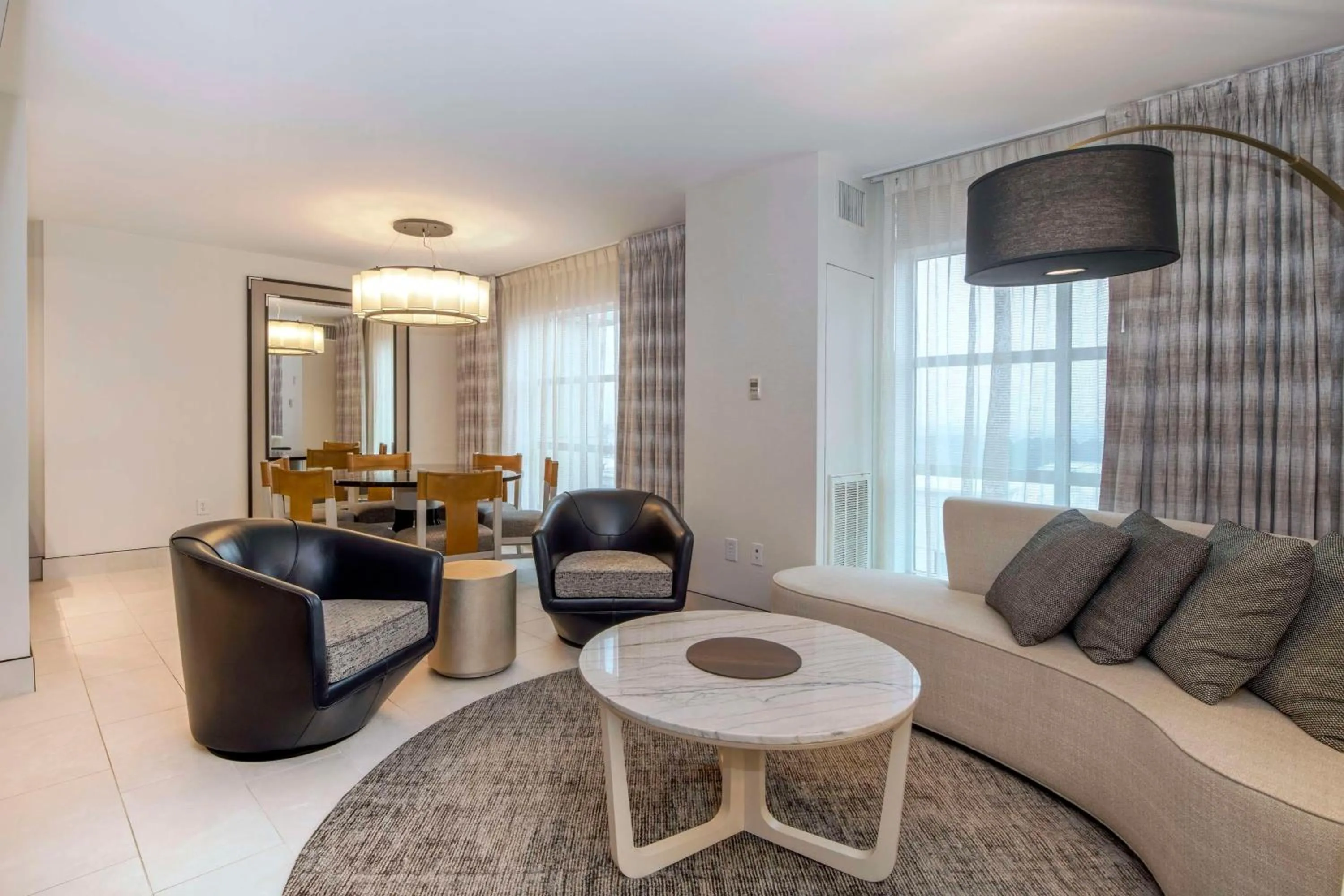 Living room in Embassy Suites by Hilton Raleigh Durham Airport Brier Creek