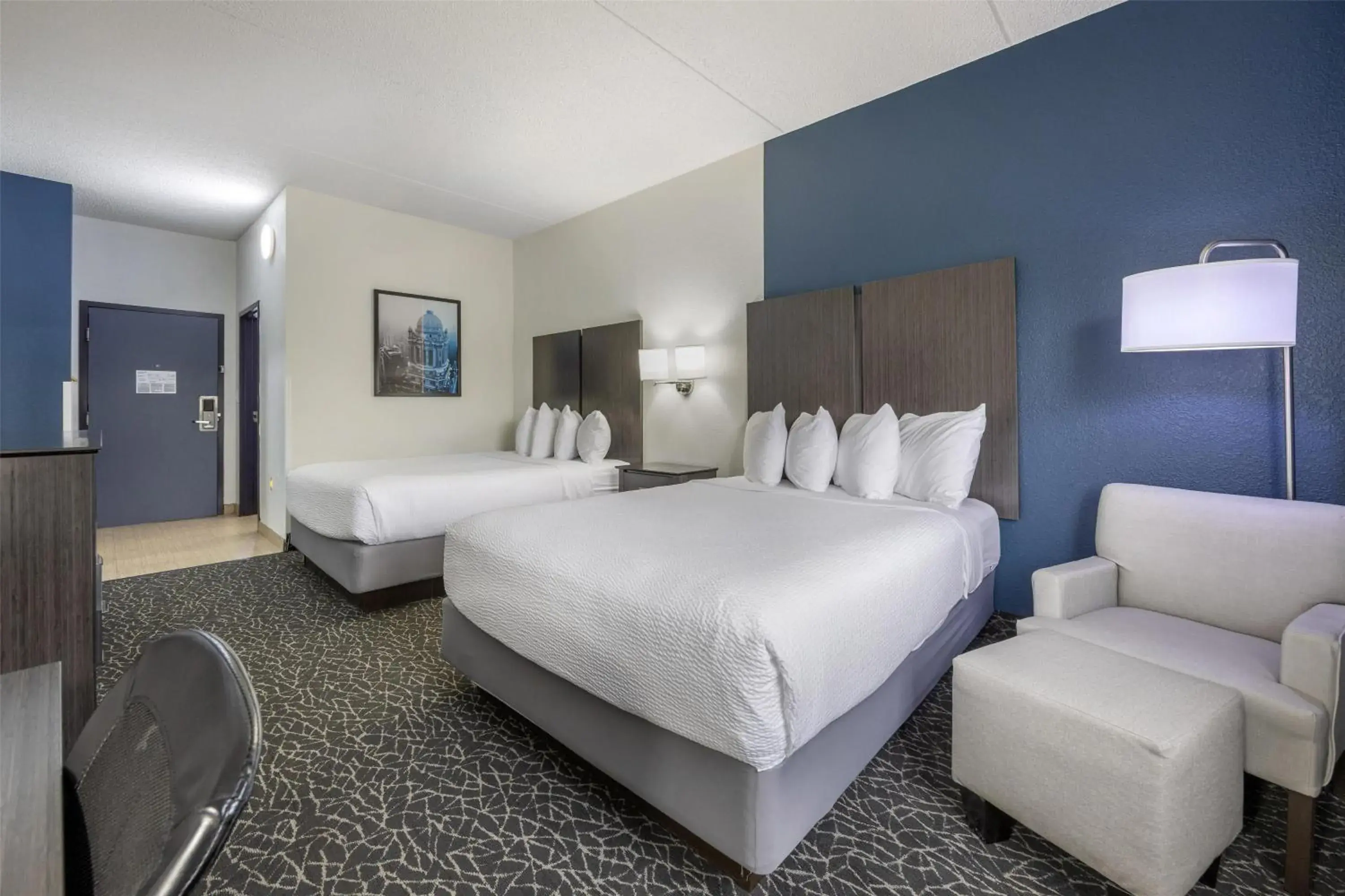 Bedroom, Bed in Best Western Bolingbrook Hotel Bedroom, Bed in Best Western Bolingbrook Hotel