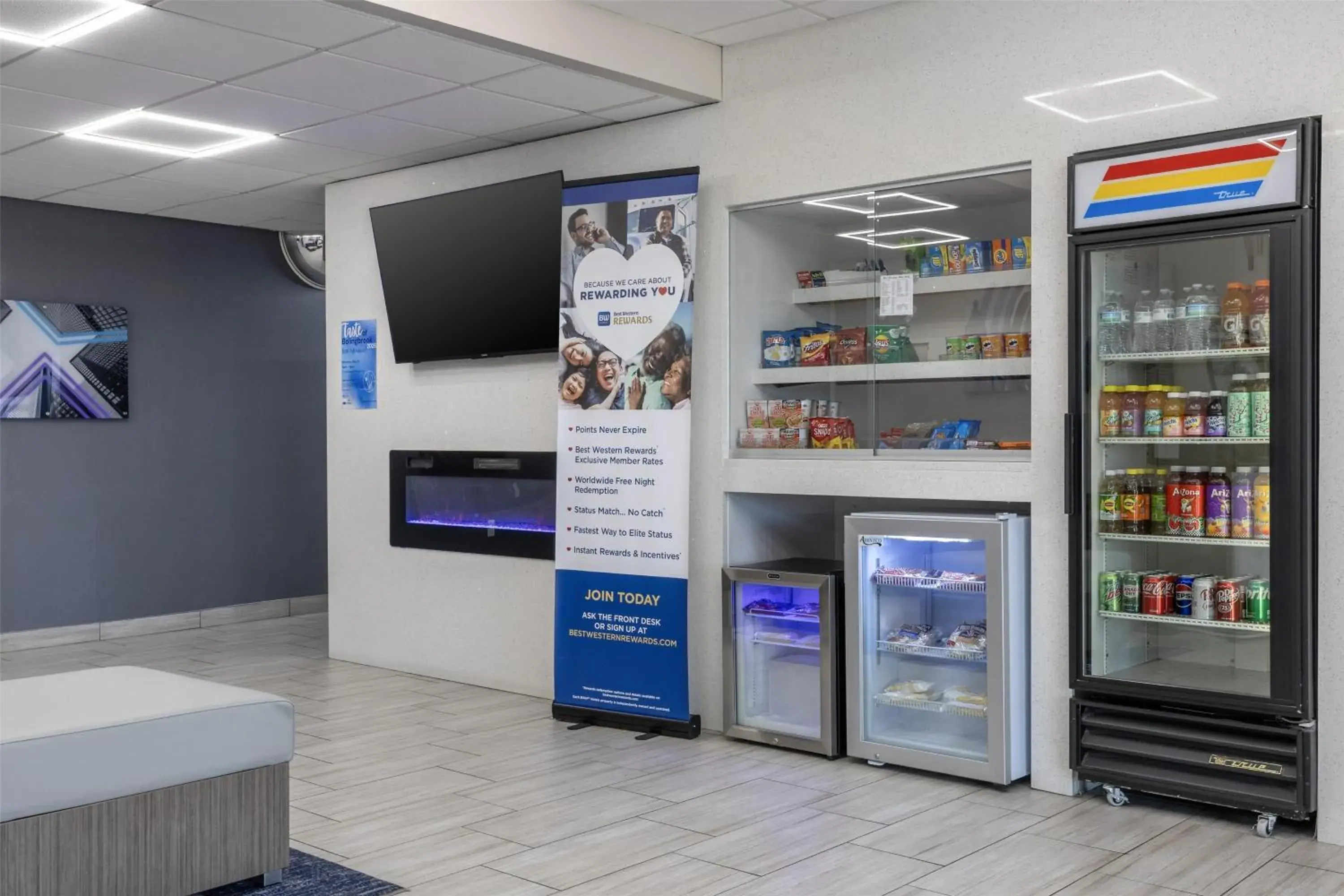 Property building in Best Western Bolingbrook Hotel Property building in Best Western Bolingbrook Hotel