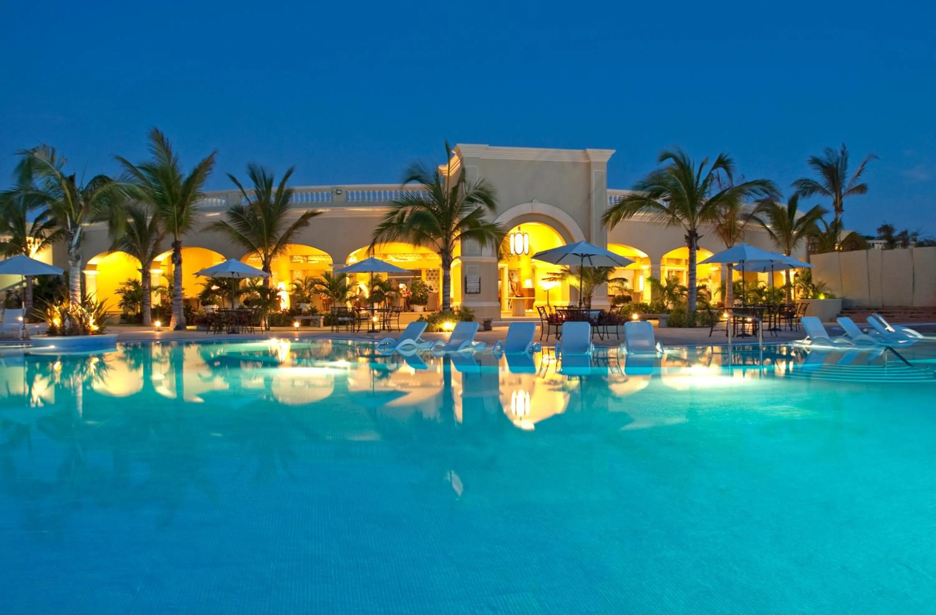 Facade/entrance in Pueblo Bonito Emerald Bay Resort & Spa - All Inclusive