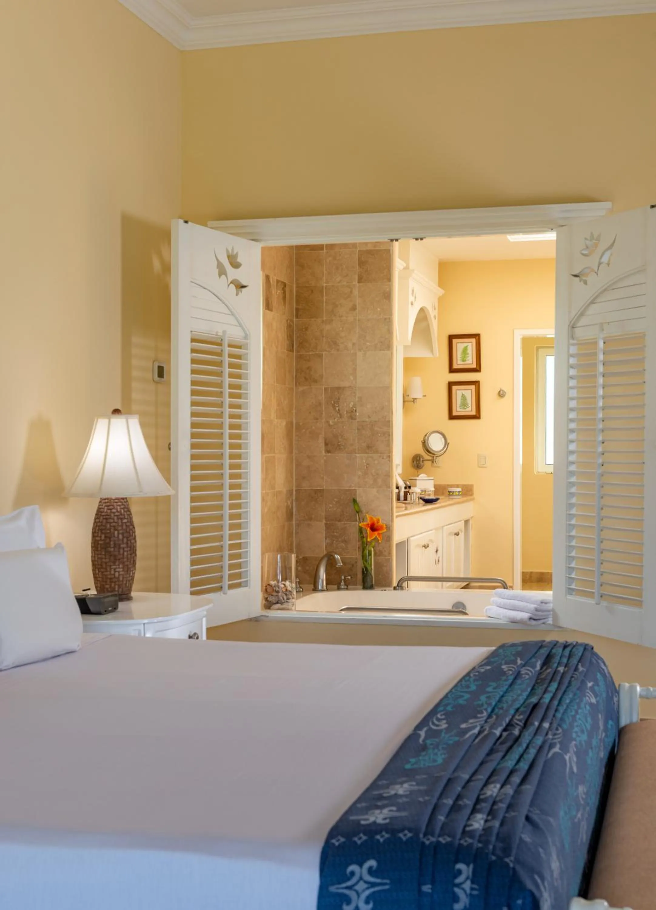 Bed in Pueblo Bonito Emerald Bay Resort & Spa - All Inclusive