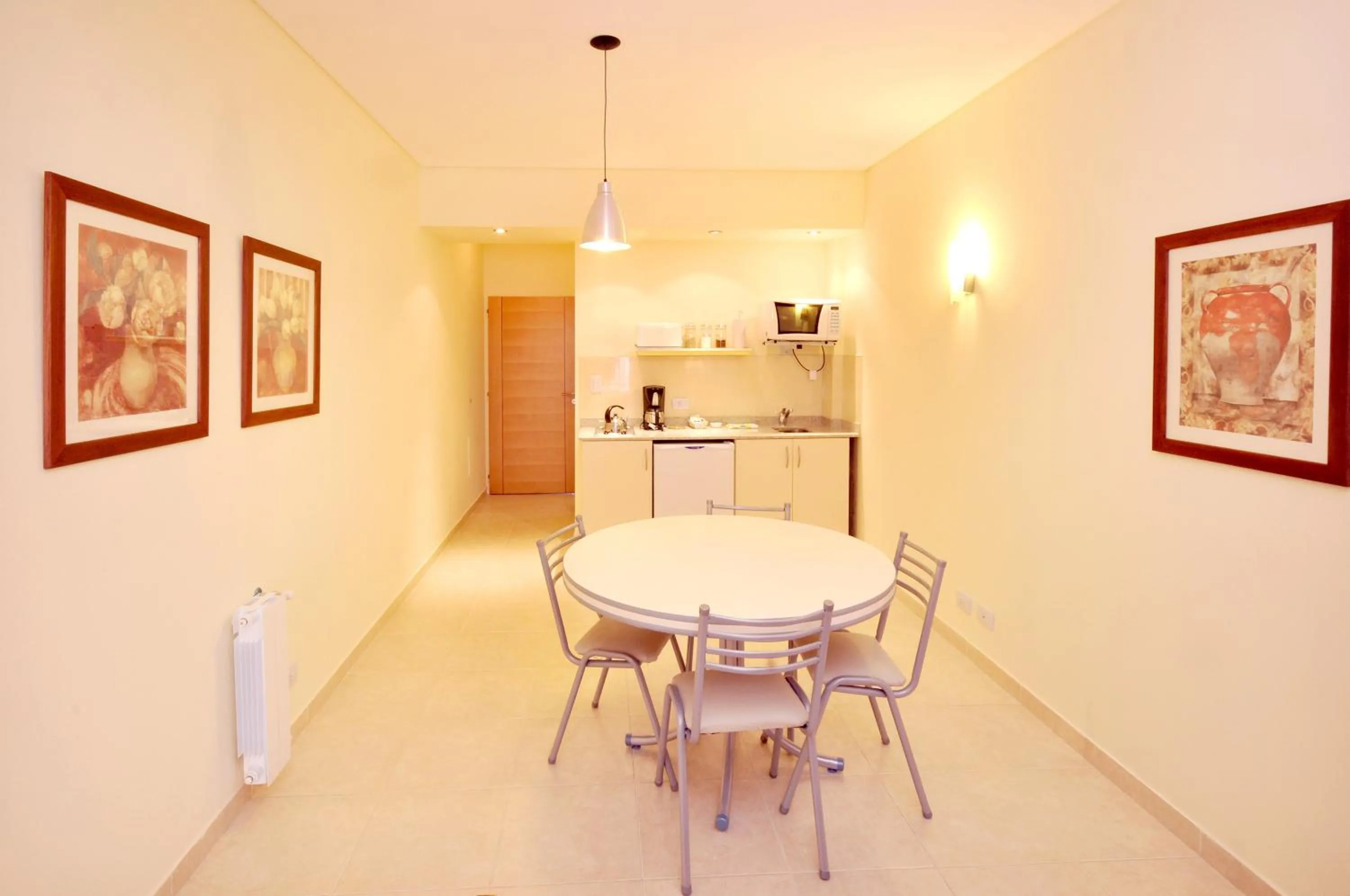 Kitchen or kitchenette in Orion Apartamentos