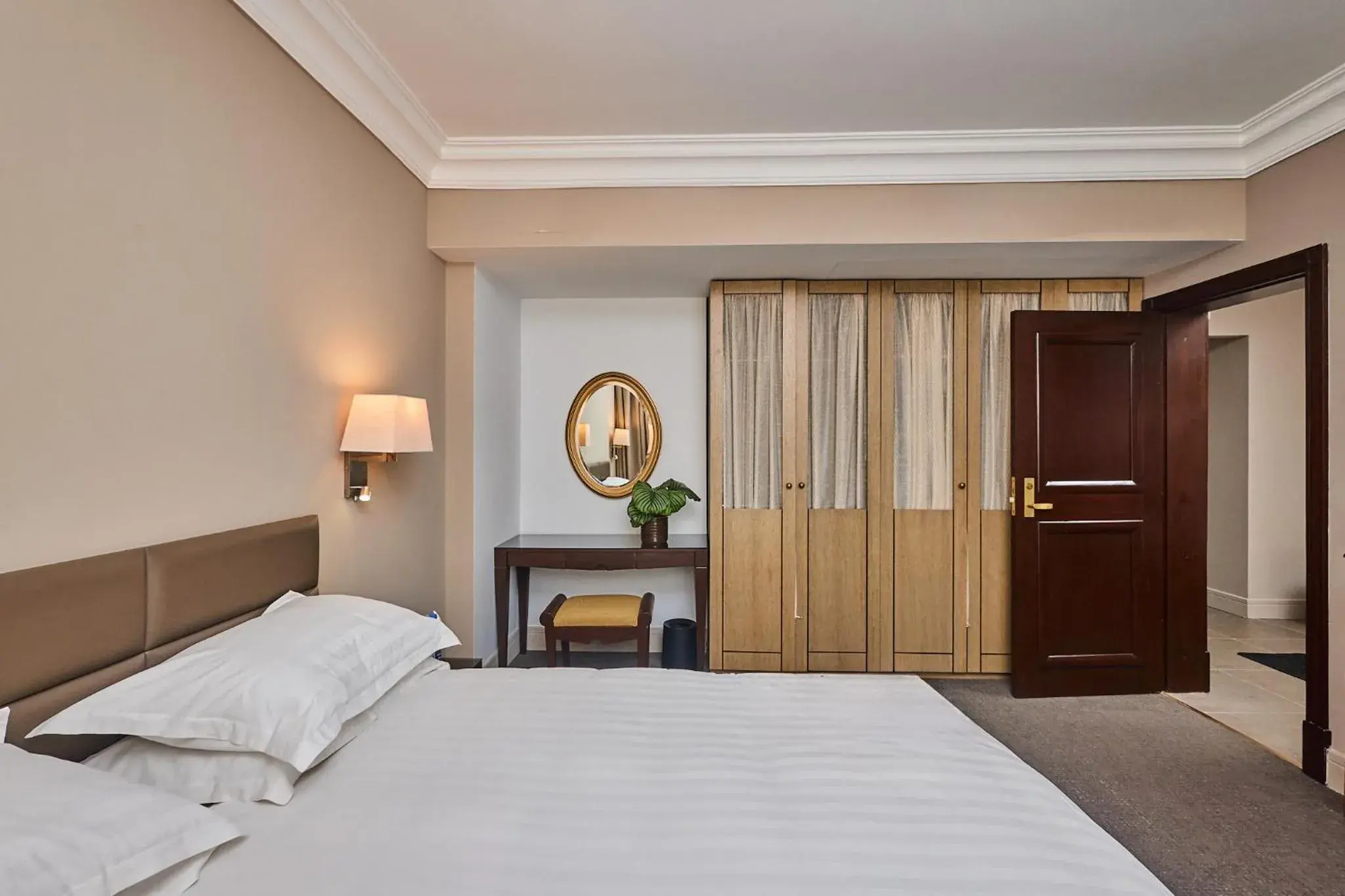 Deluxe Family Suite in Portemilio Hotel & Resort Deluxe Family Suite in Portemilio Hotel & Resort