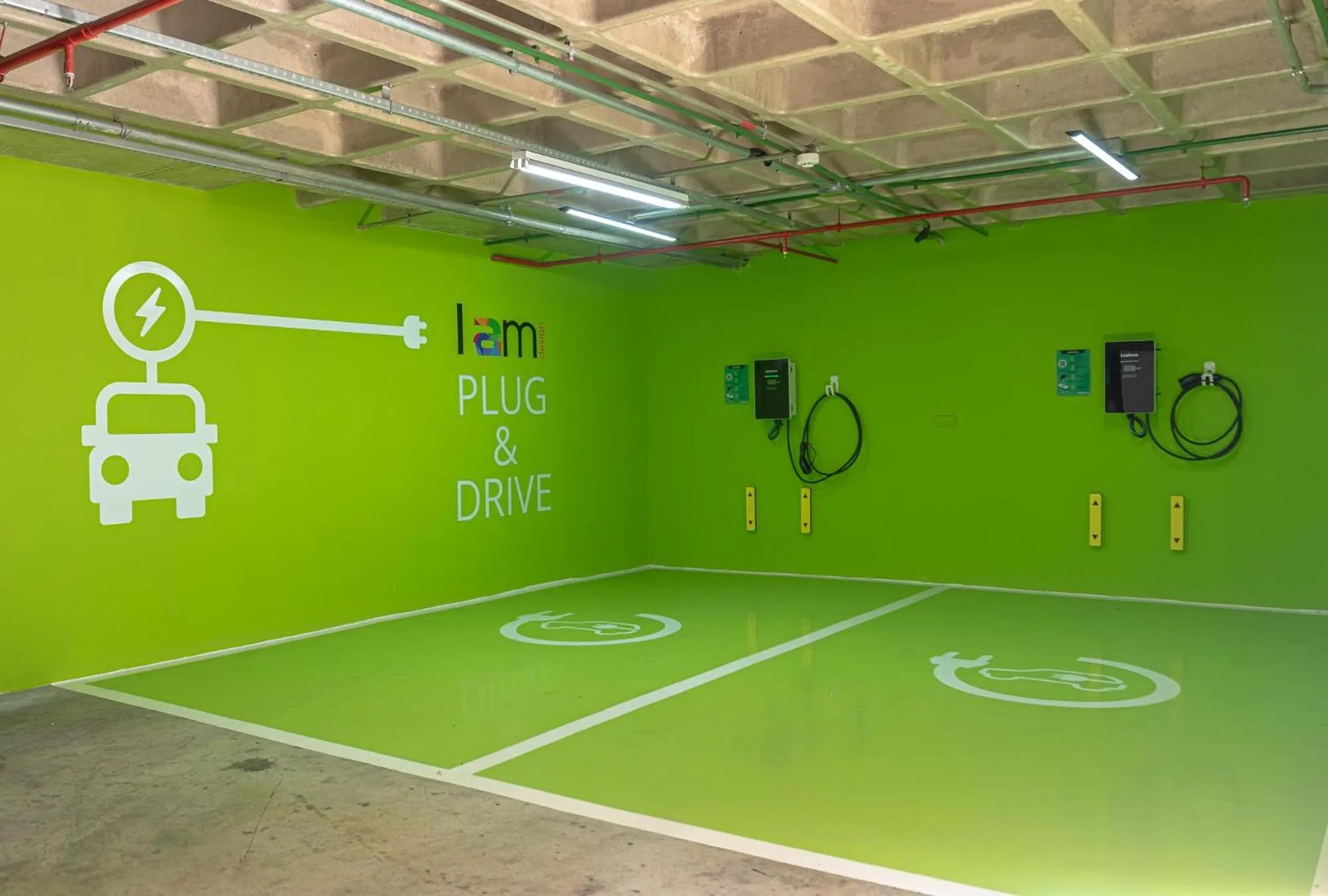 Parking in I am Design Hotel Campinas by Hotelaria Brasil