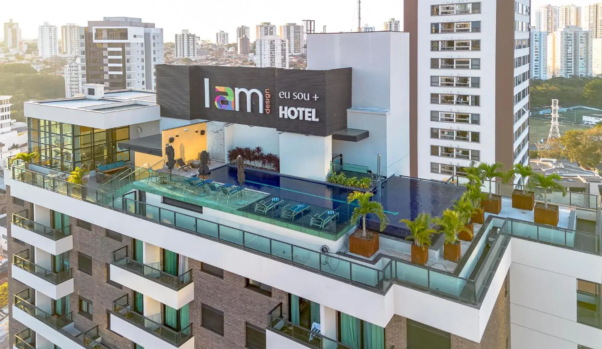 Bird's eye view in I am Design Hotel Campinas by Hotelaria Brasil Bird's eye view in I am Design Hotel Campinas by Hotelaria Brasil