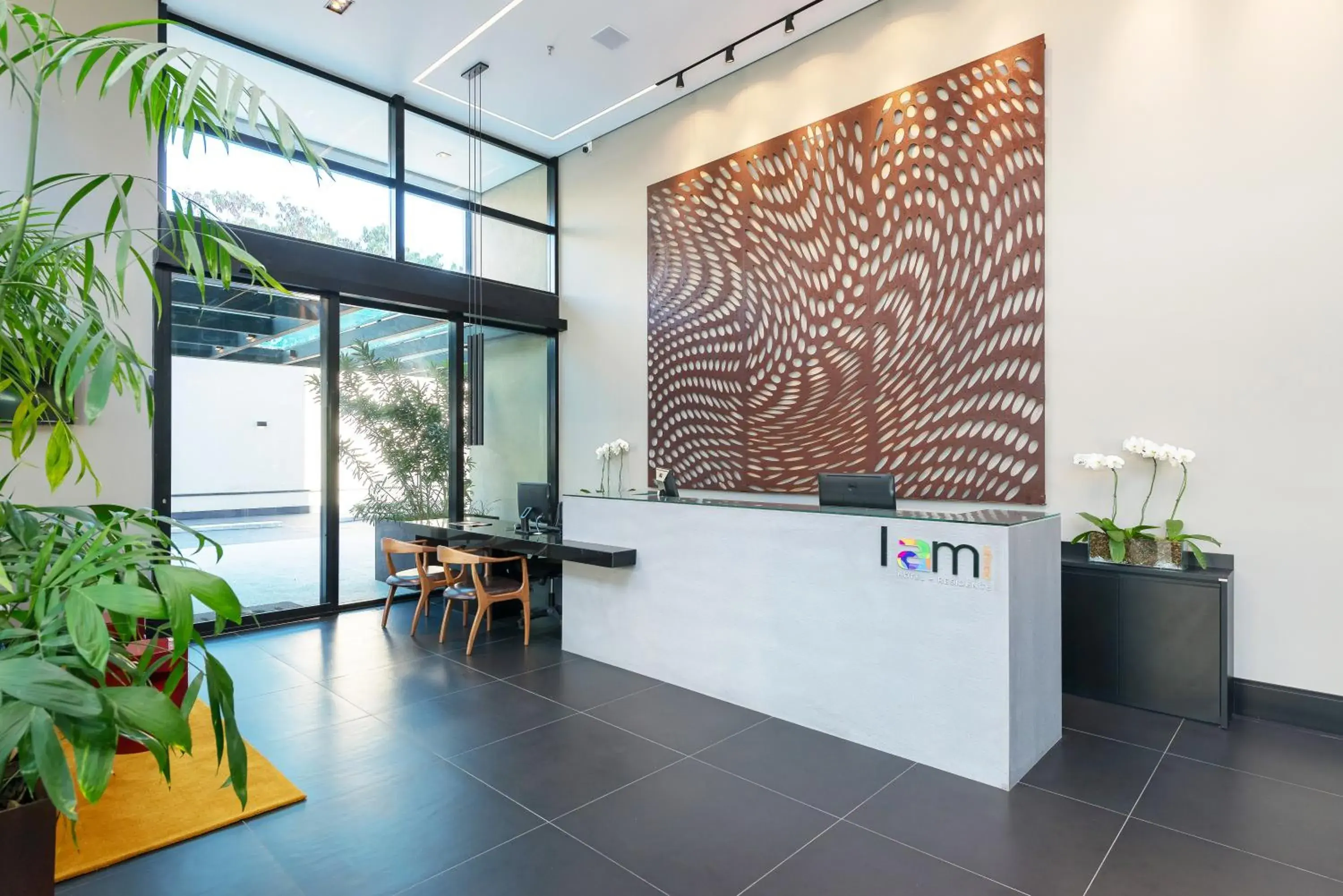 Lobby or reception in I am Design Hotel Campinas by Hotelaria Brasil Lobby or reception in I am Design Hotel Campinas by Hotelaria Brasil