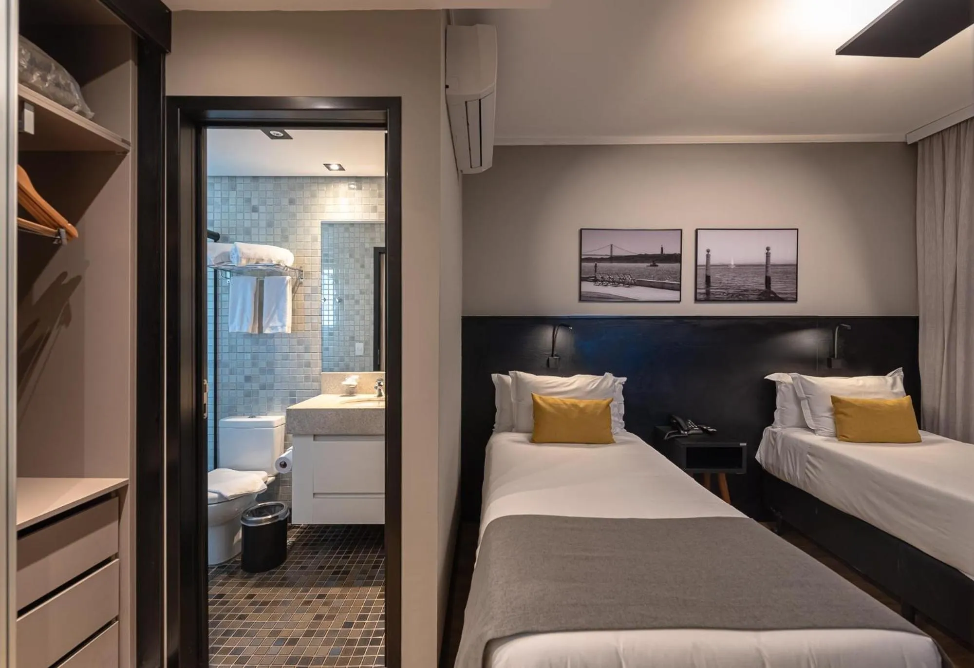 Bedroom, Bed in I am Design Hotel Campinas by Hotelaria Brasil