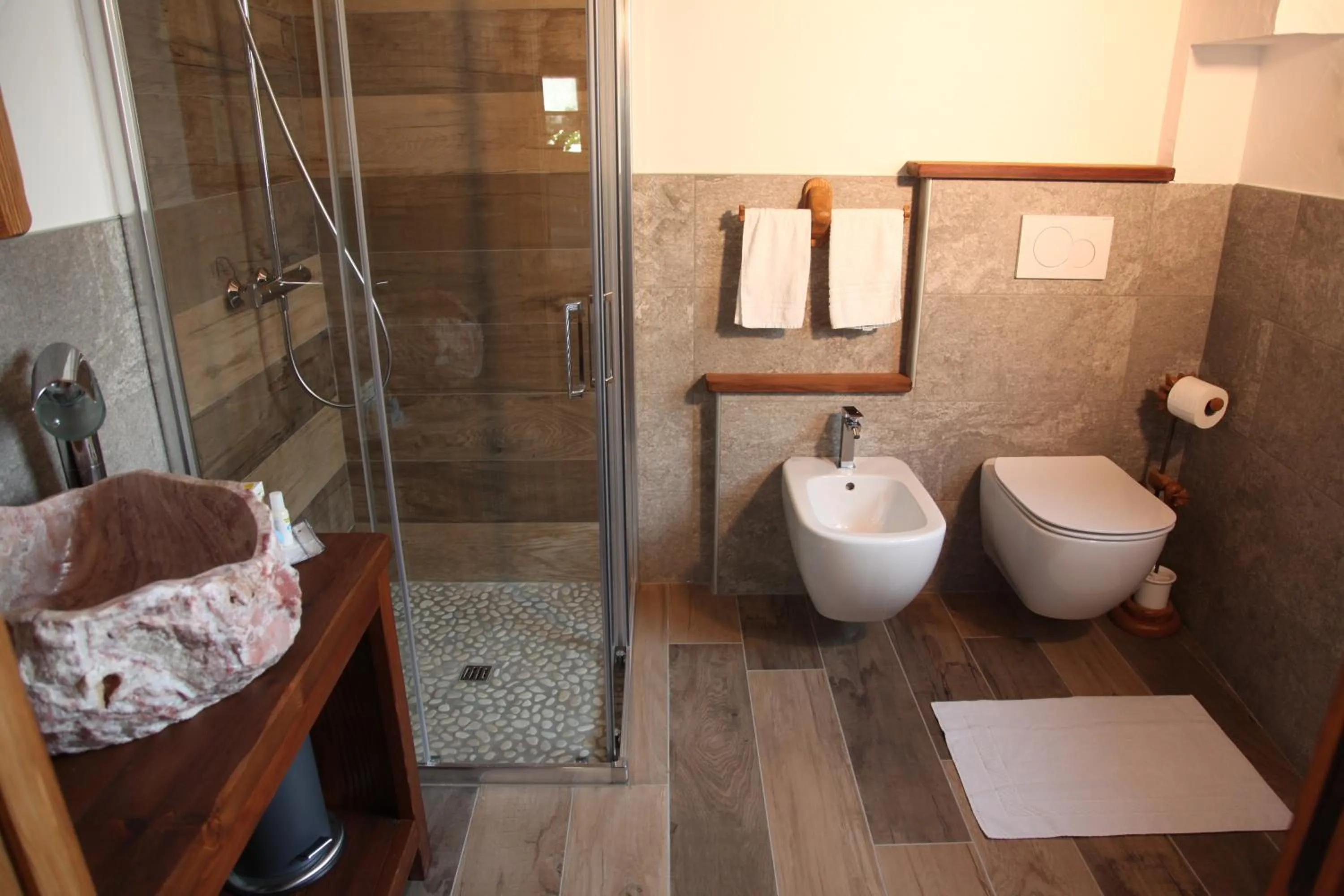 Bathroom in Mi Casa Tu Casa