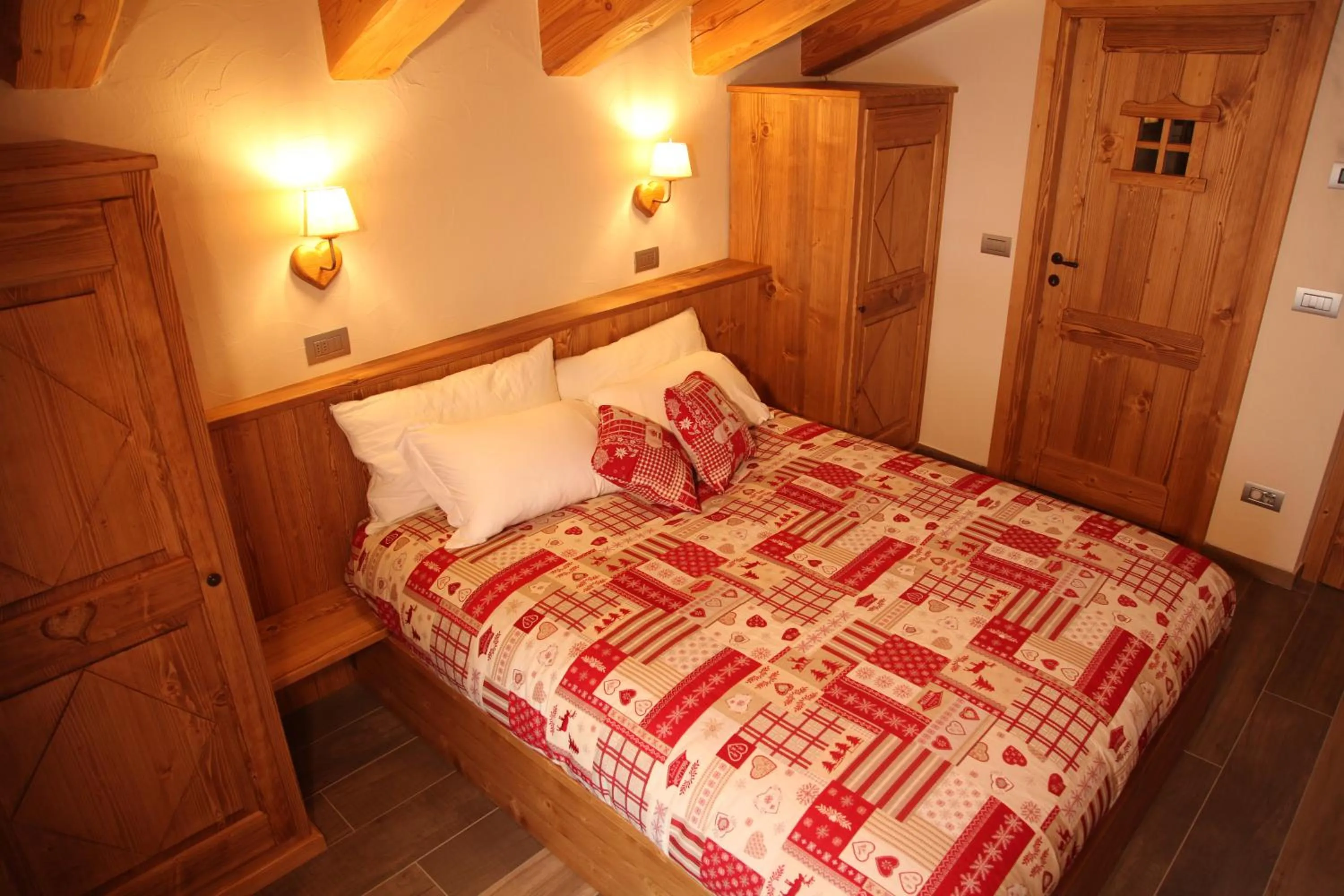 Bedroom, Bed in Mi Casa Tu Casa