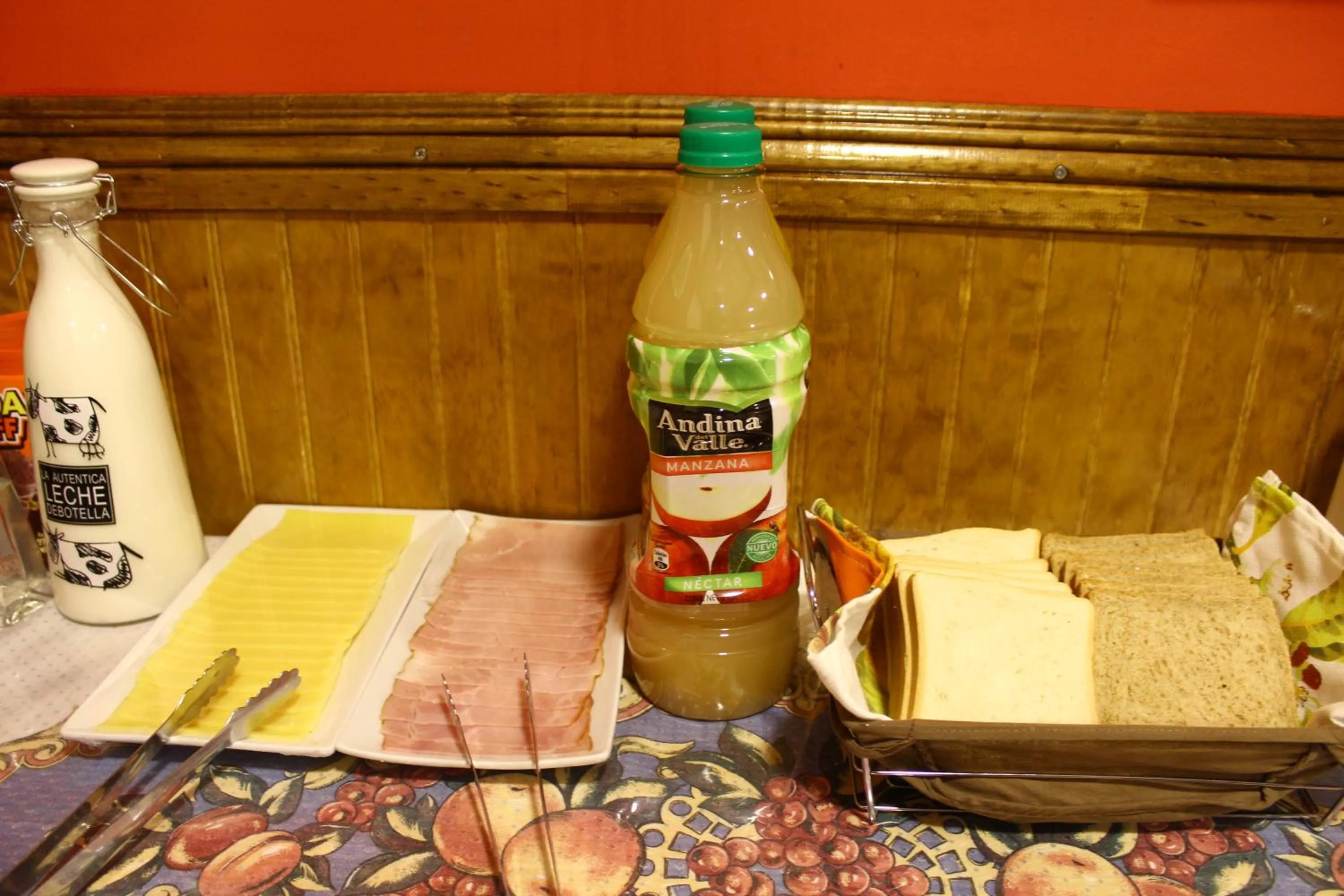 Breakfast in Hostal America en Puerto Natales