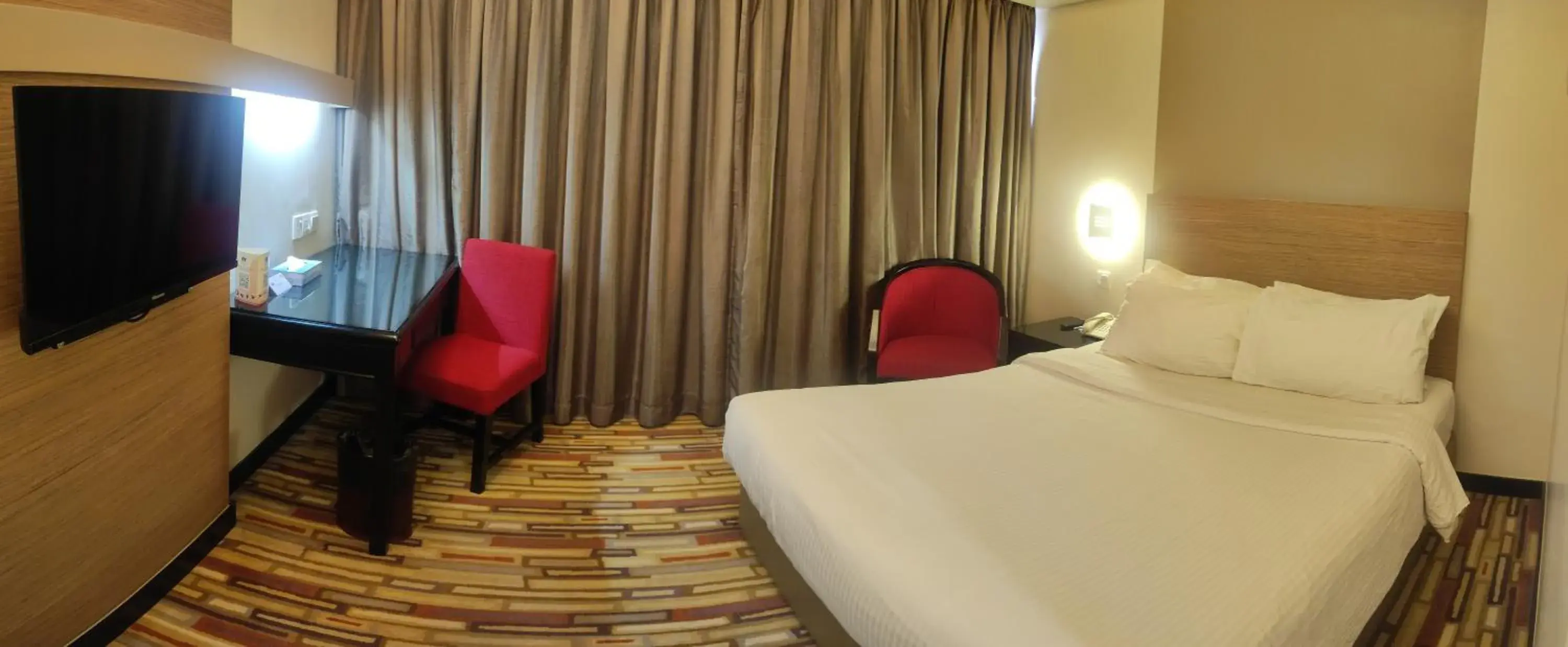 Bed in Harbour View Hotel Bed in Harbour View Hotel