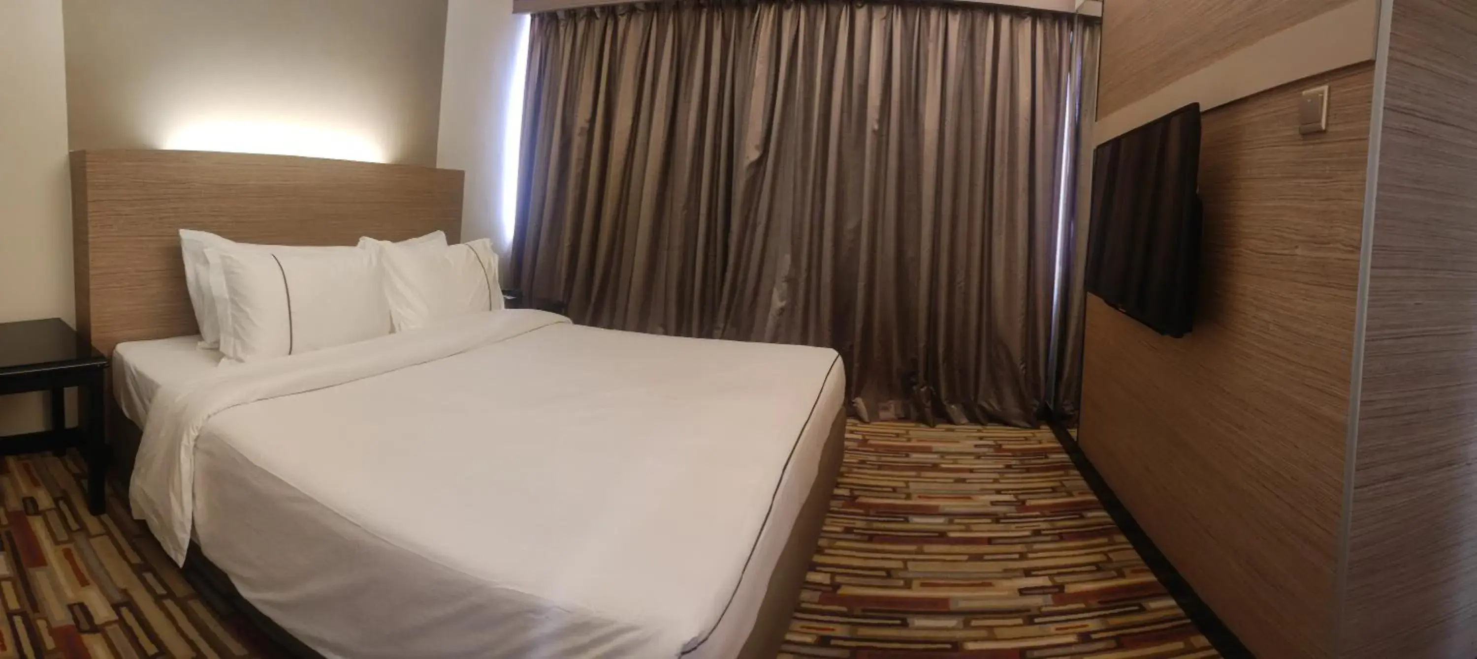 Bed in Harbour View Hotel Bed in Harbour View Hotel
