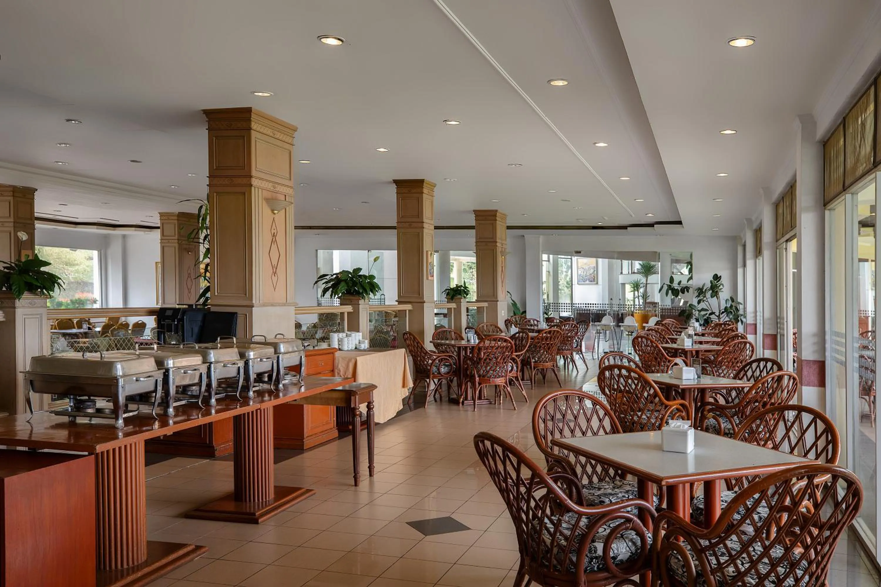 Restaurant/places to eat in Sinabung Hills Berastagi