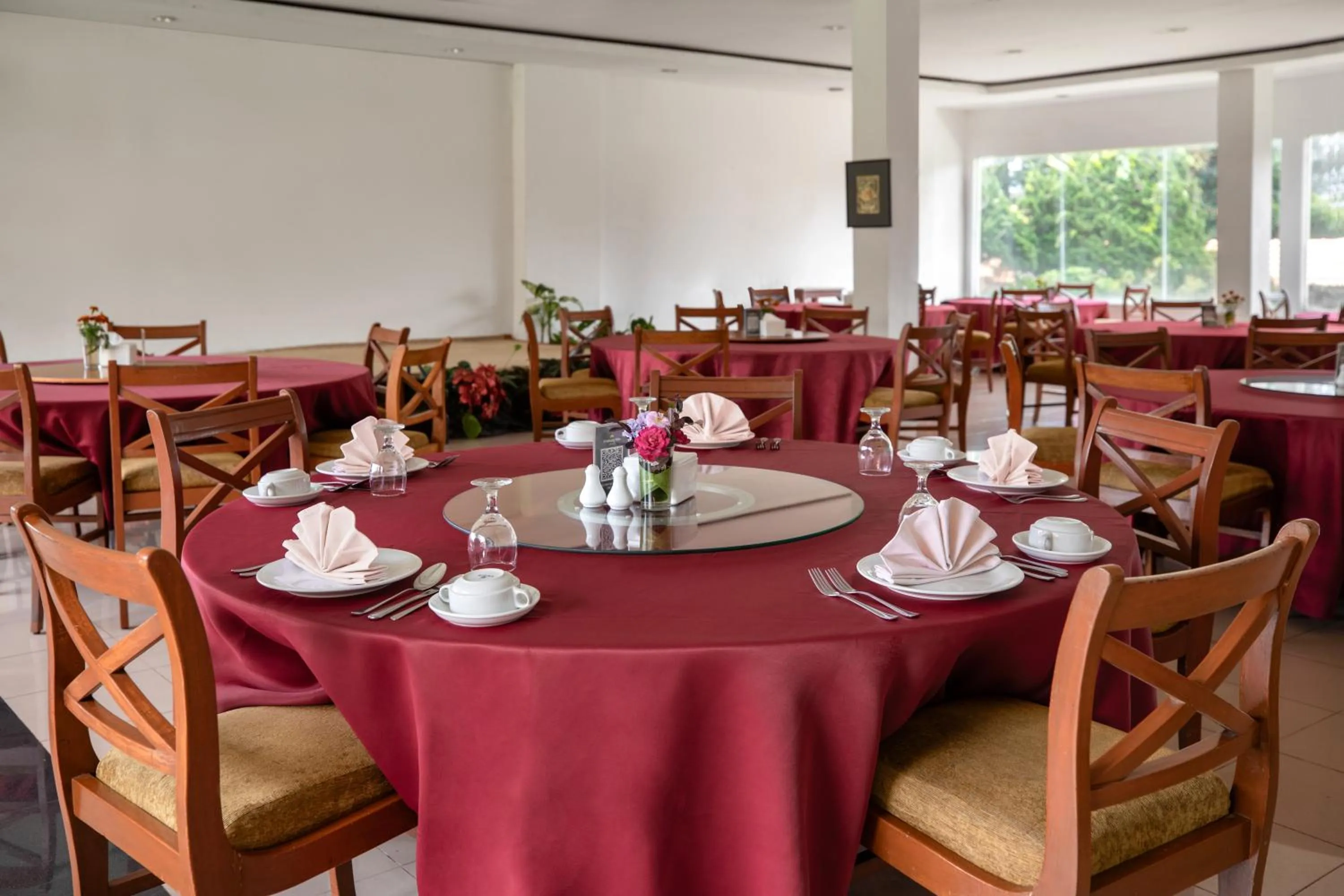 Restaurant/places to eat in Sinabung Hills Berastagi