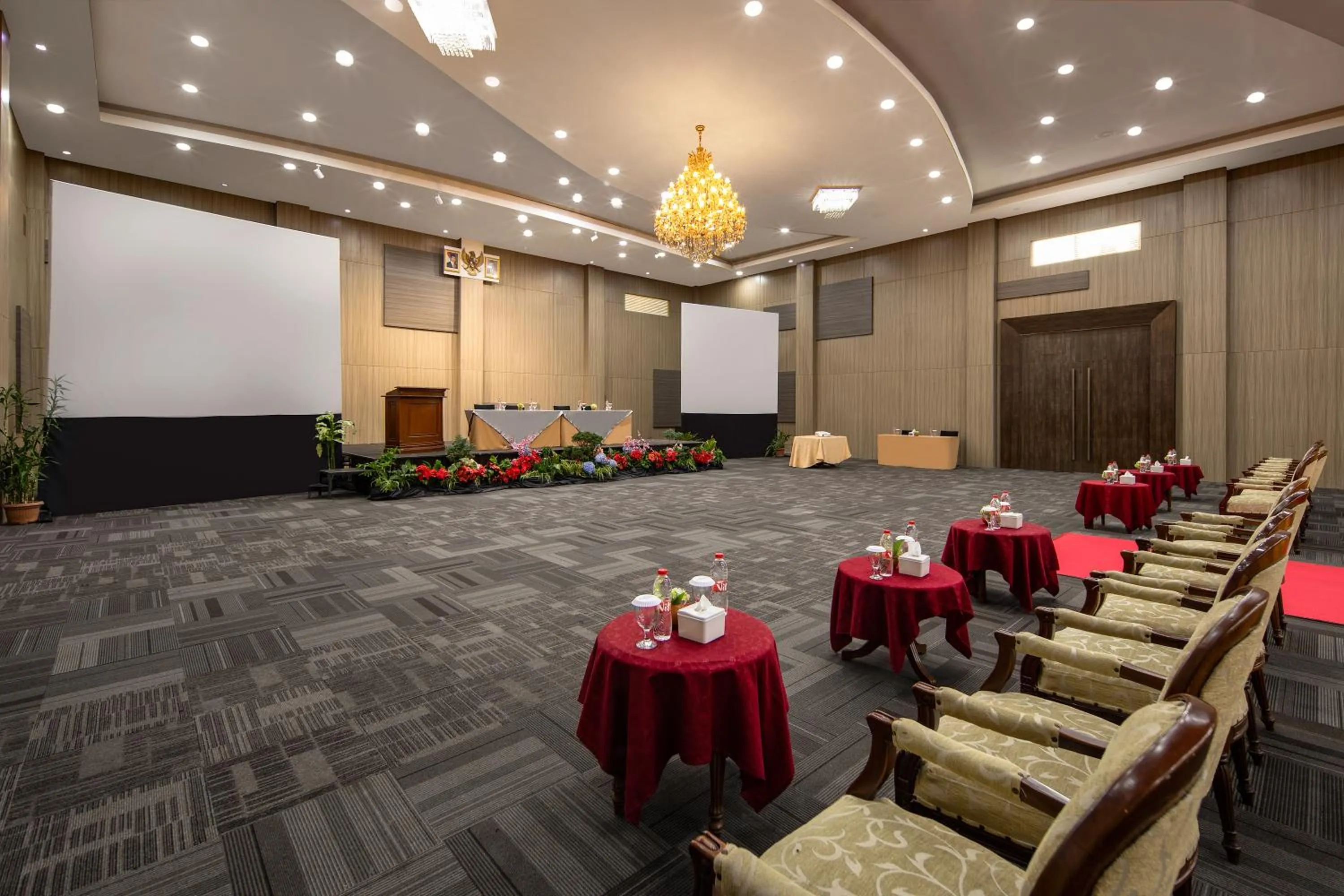 Meeting/conference room in Sinabung Hills Berastagi