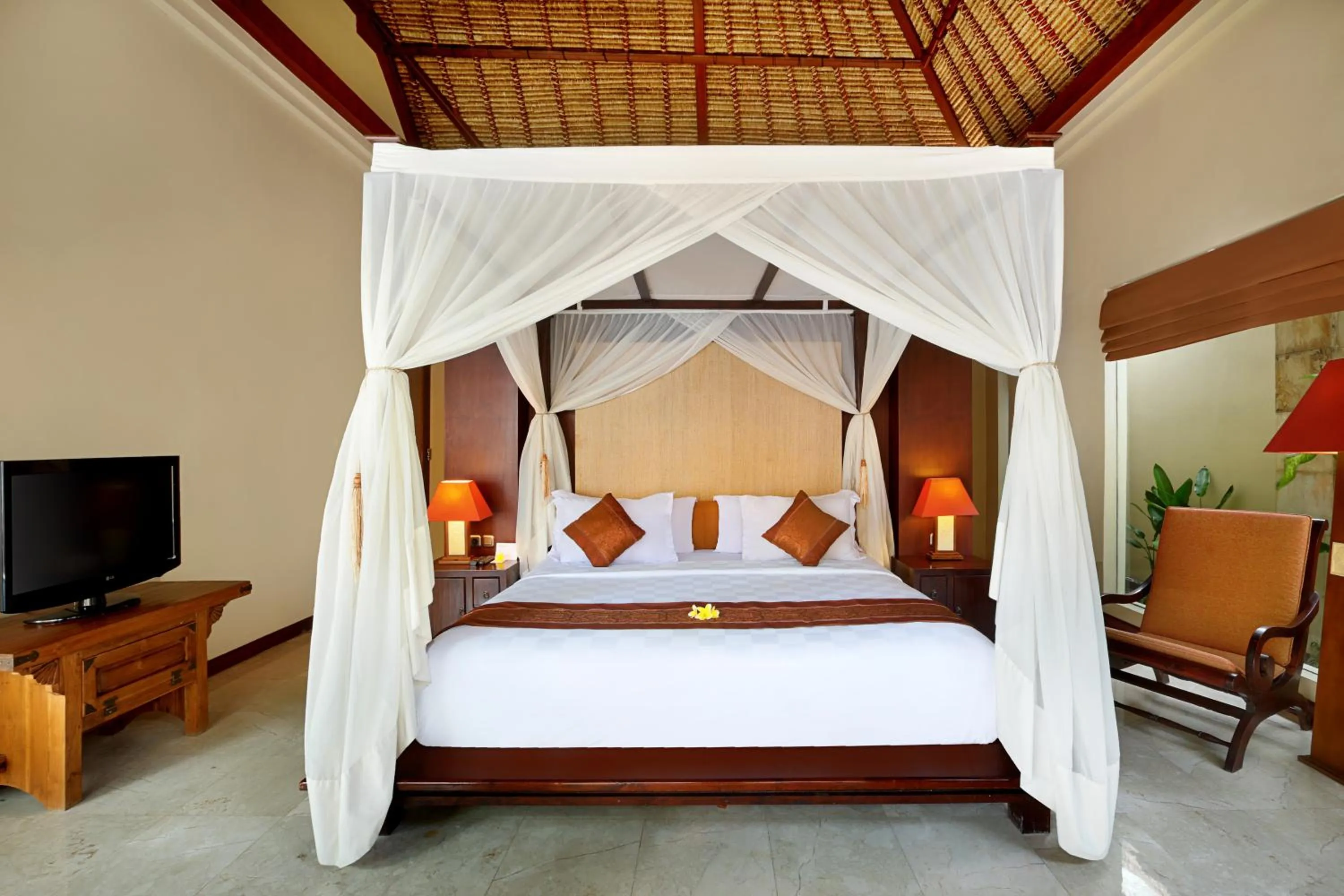 Bed in Bhavana Private Villas