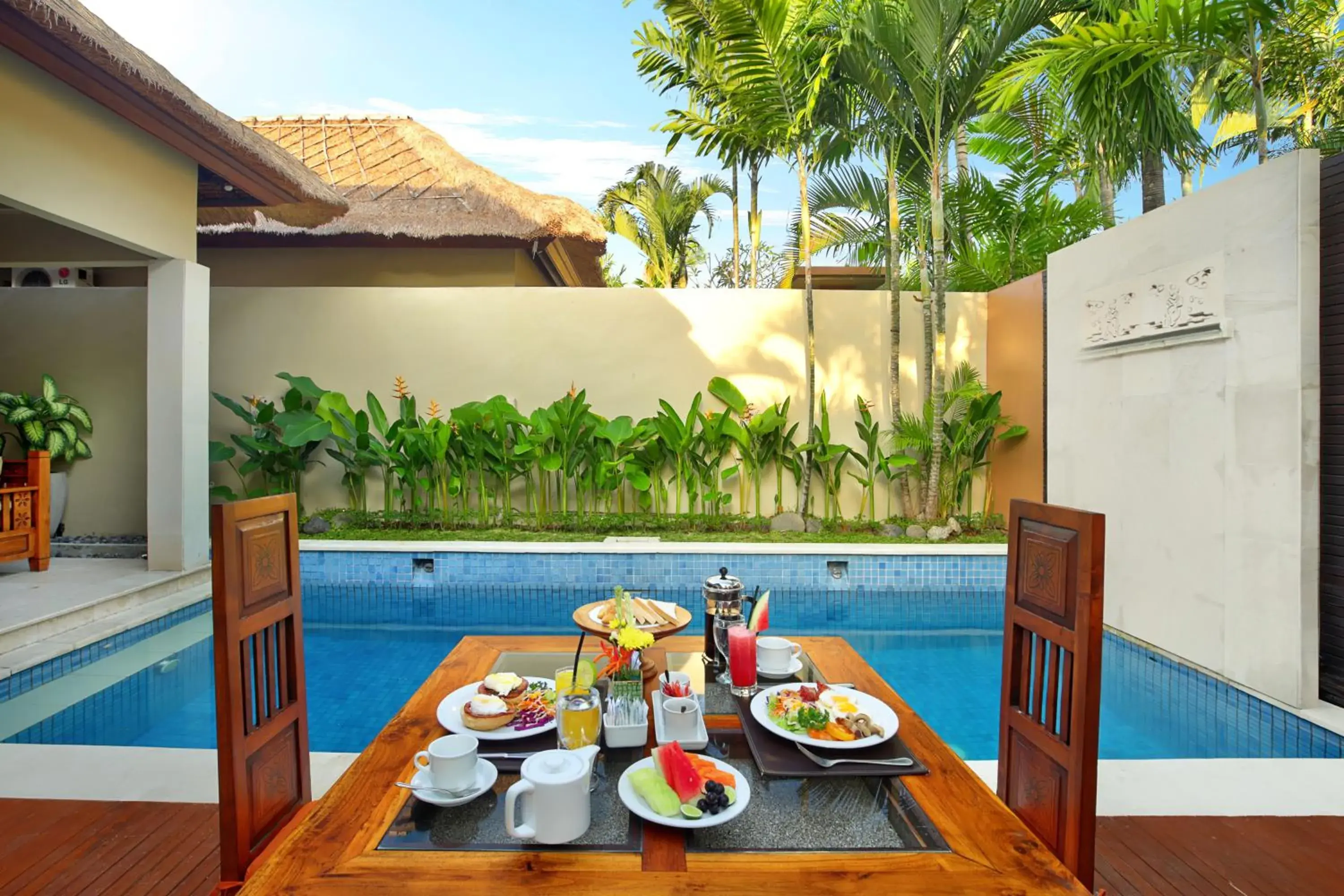 Food and drinks in Bhavana Private Villas Food and drinks in Bhavana Private Villas