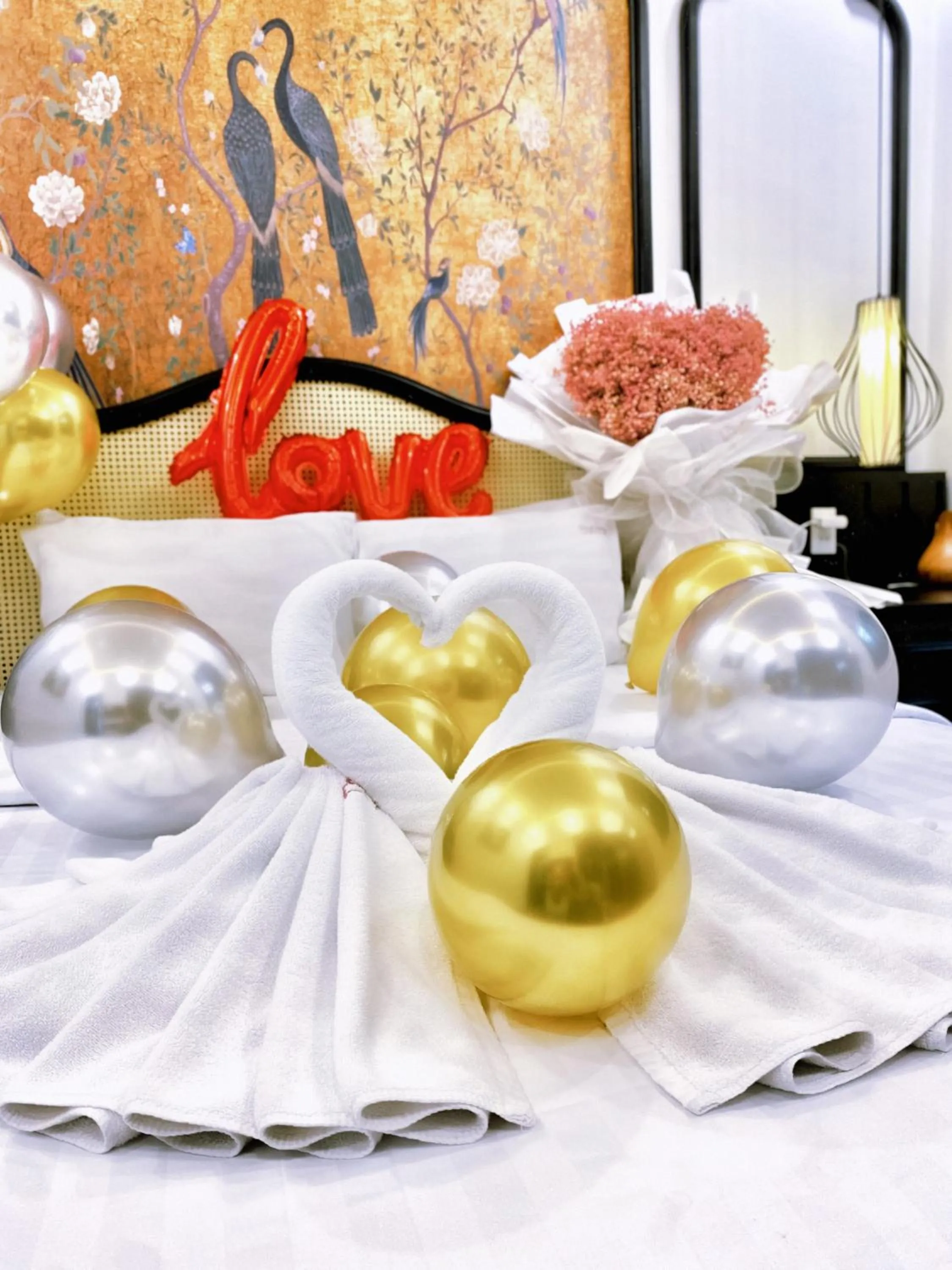 Bed in Thuy Duong Boutique Hotel Hue