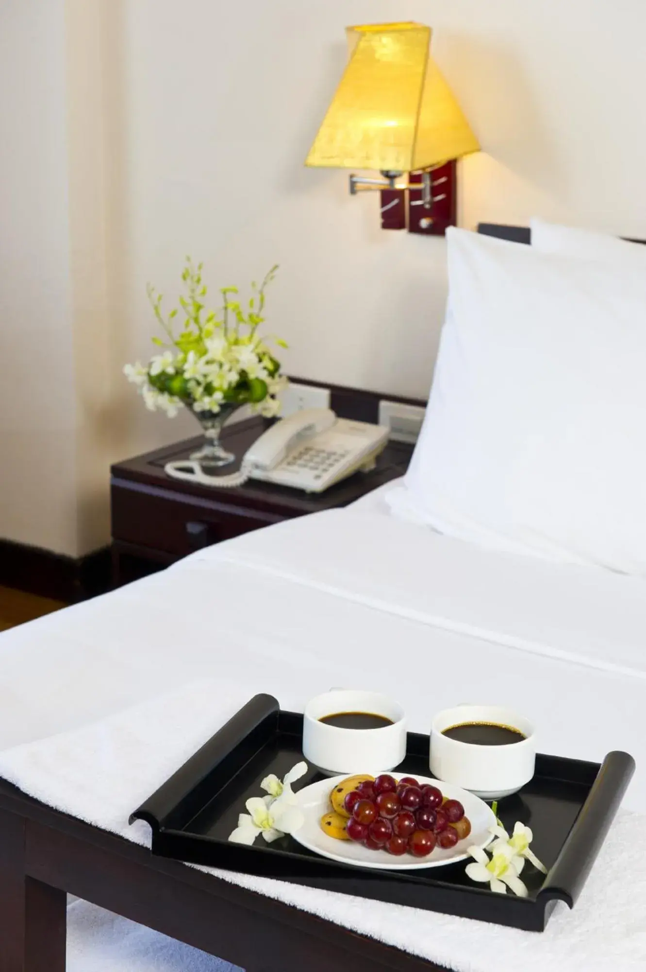 Coffee/tea facilities, Bed in Cherish Hue Hotel Coffee/tea facilities, Bed in Cherish Hue Hotel