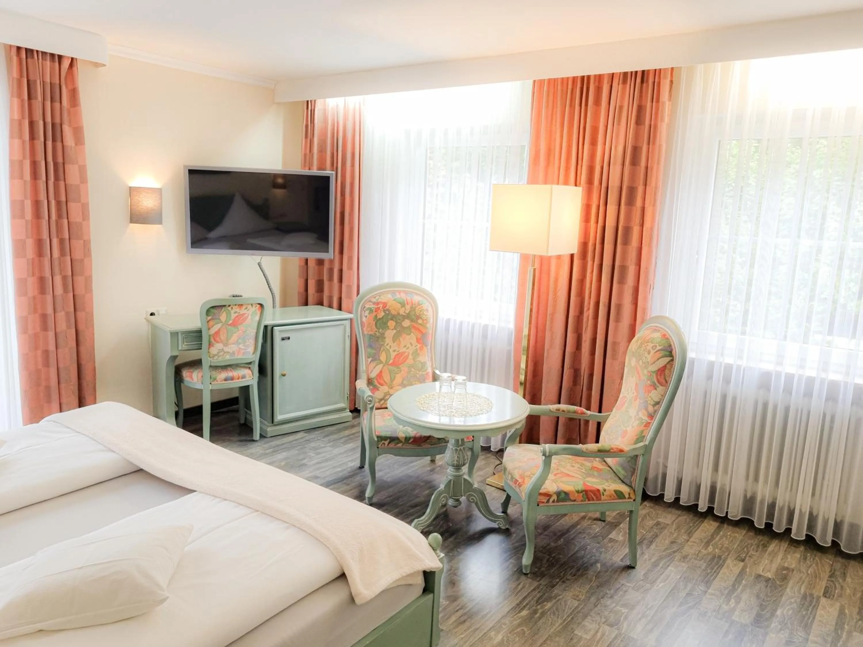 Photo of the whole room, Bed in Hotel Landhaus Waldesruh