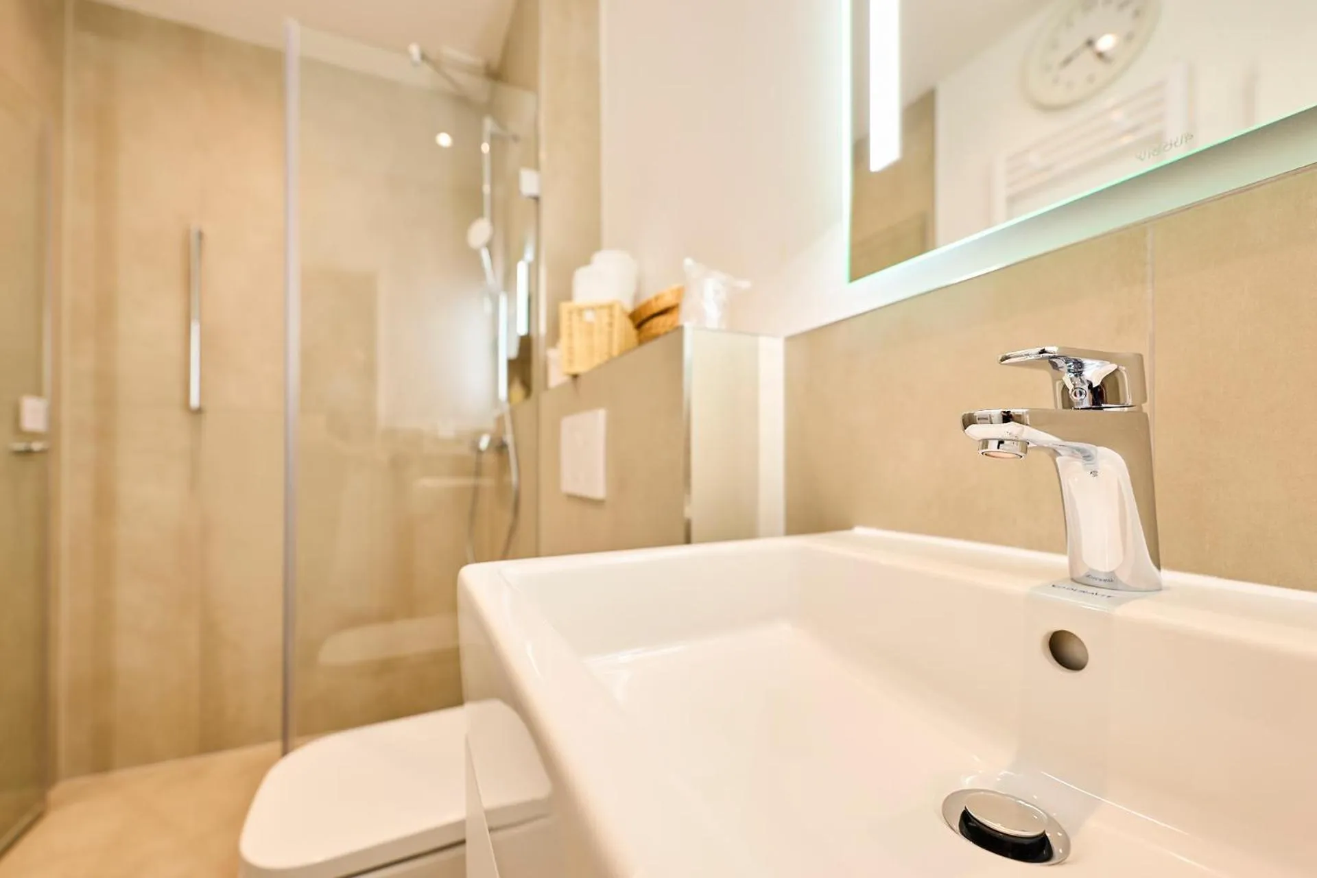 Bathroom in Hotel Waldgasthof Buchenhain