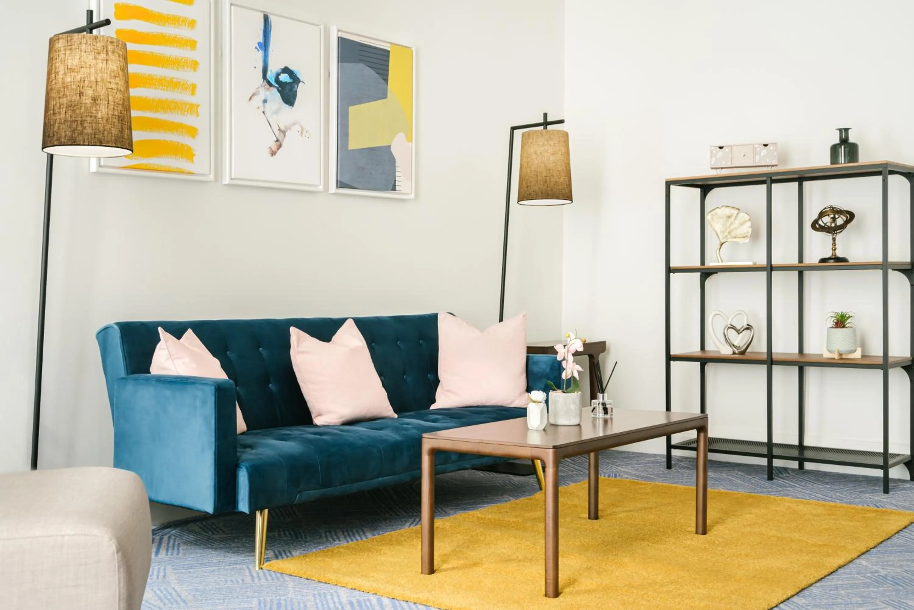 Living room in voco Grand Central Glasgow by IHG