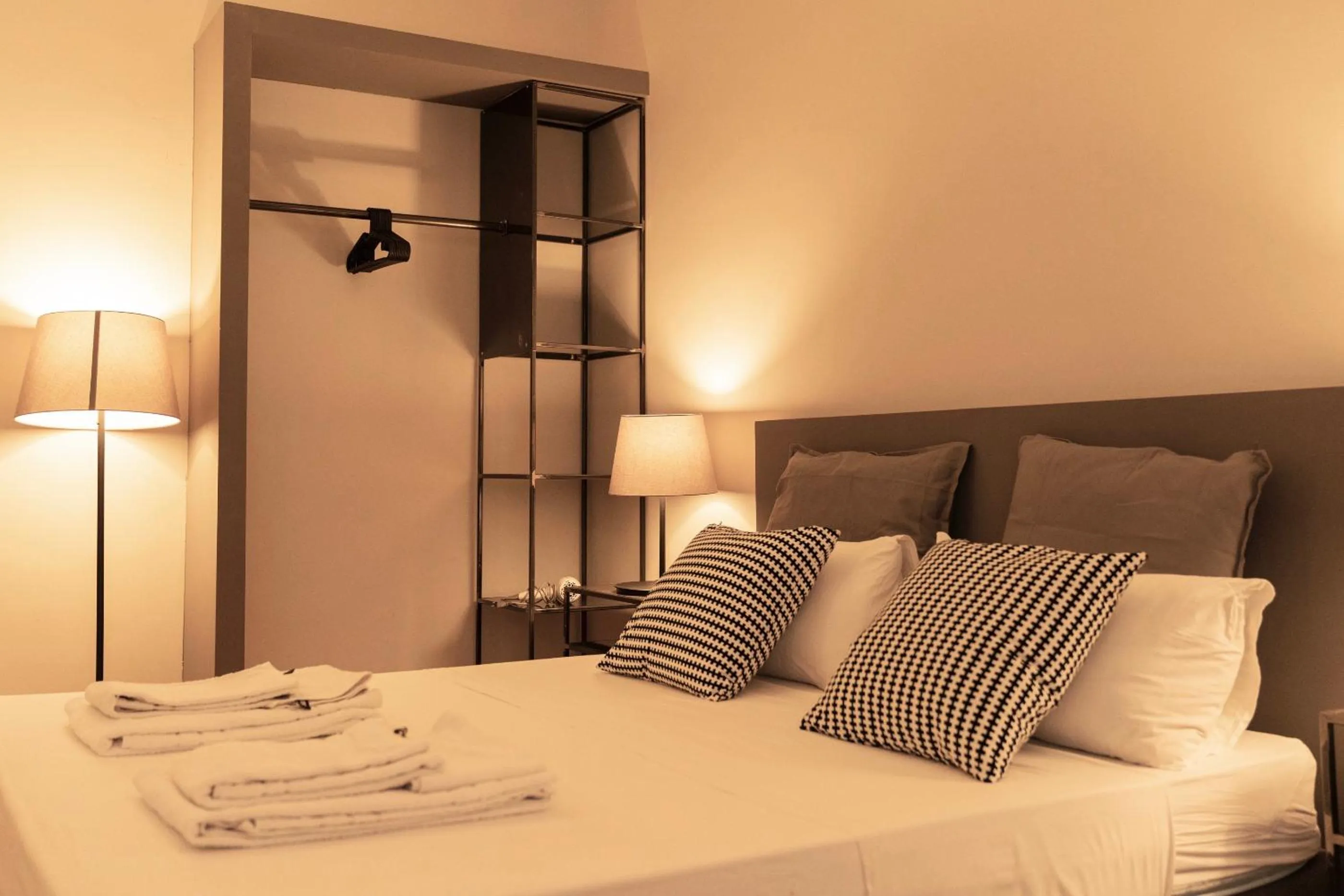 Bedroom, Bed in TrastevereInn