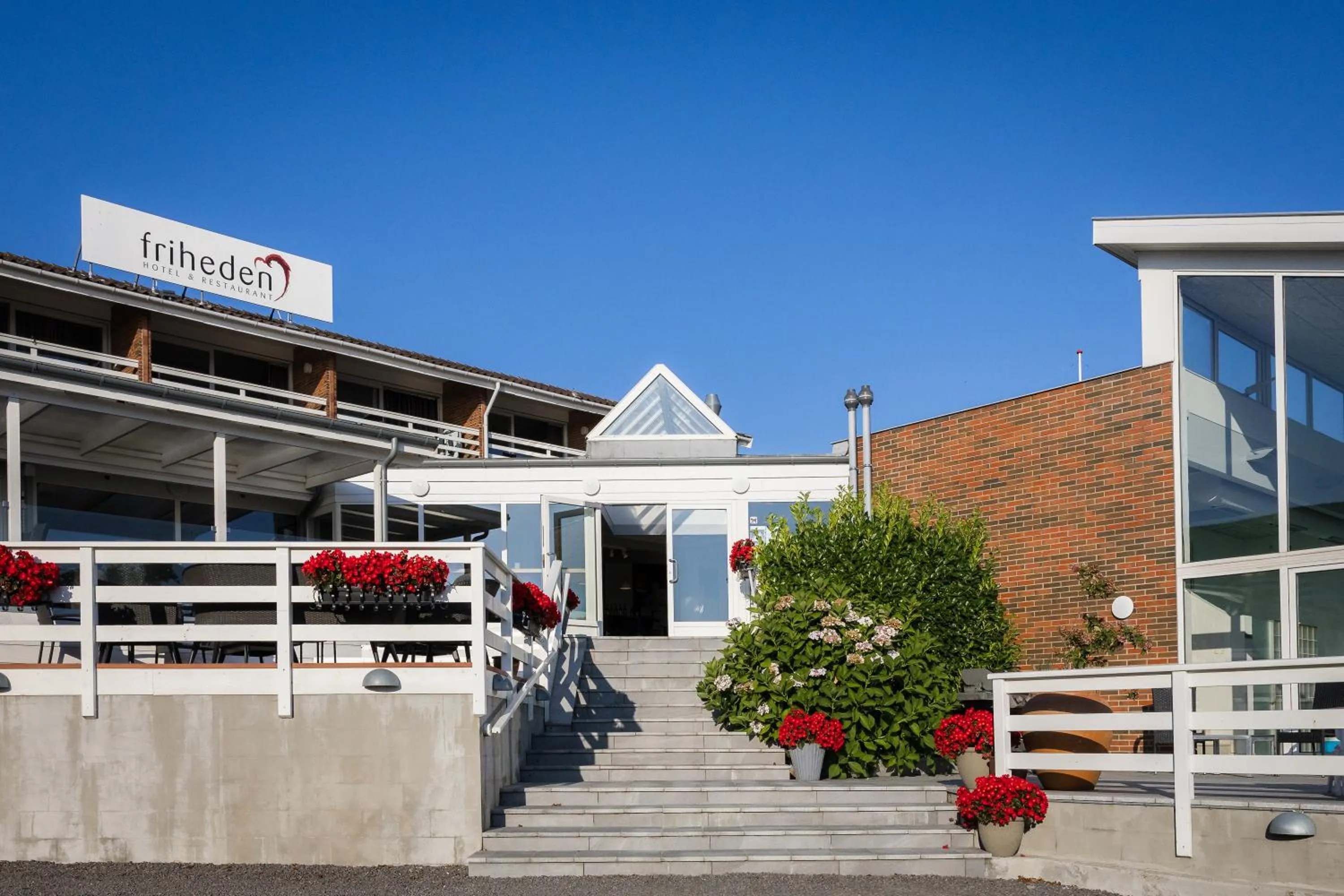 Property building in Hotel Friheden