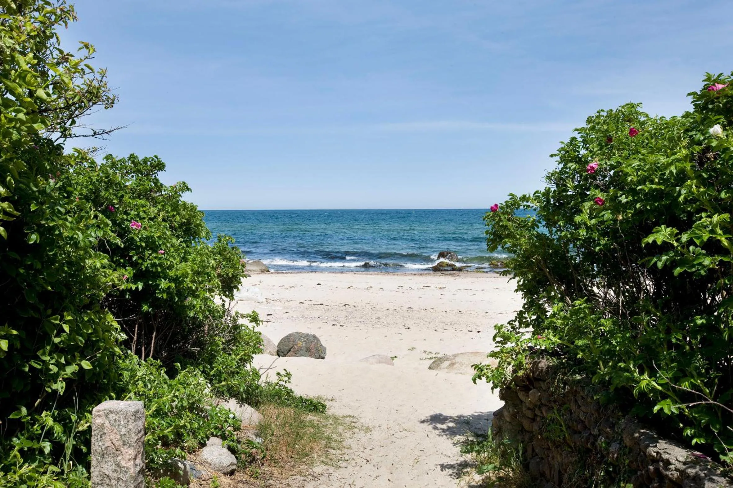 Beach in Hotel Friheden