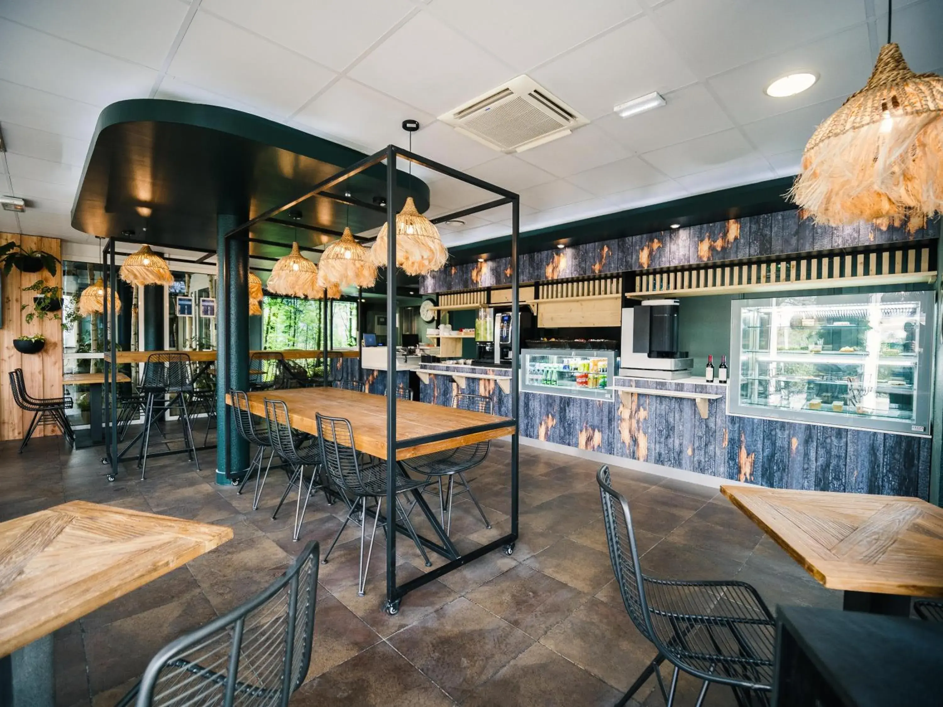 Restaurant/places to eat in ibis budget Bordeaux Aéroport Restaurant/places to eat in ibis budget Bordeaux Aéroport