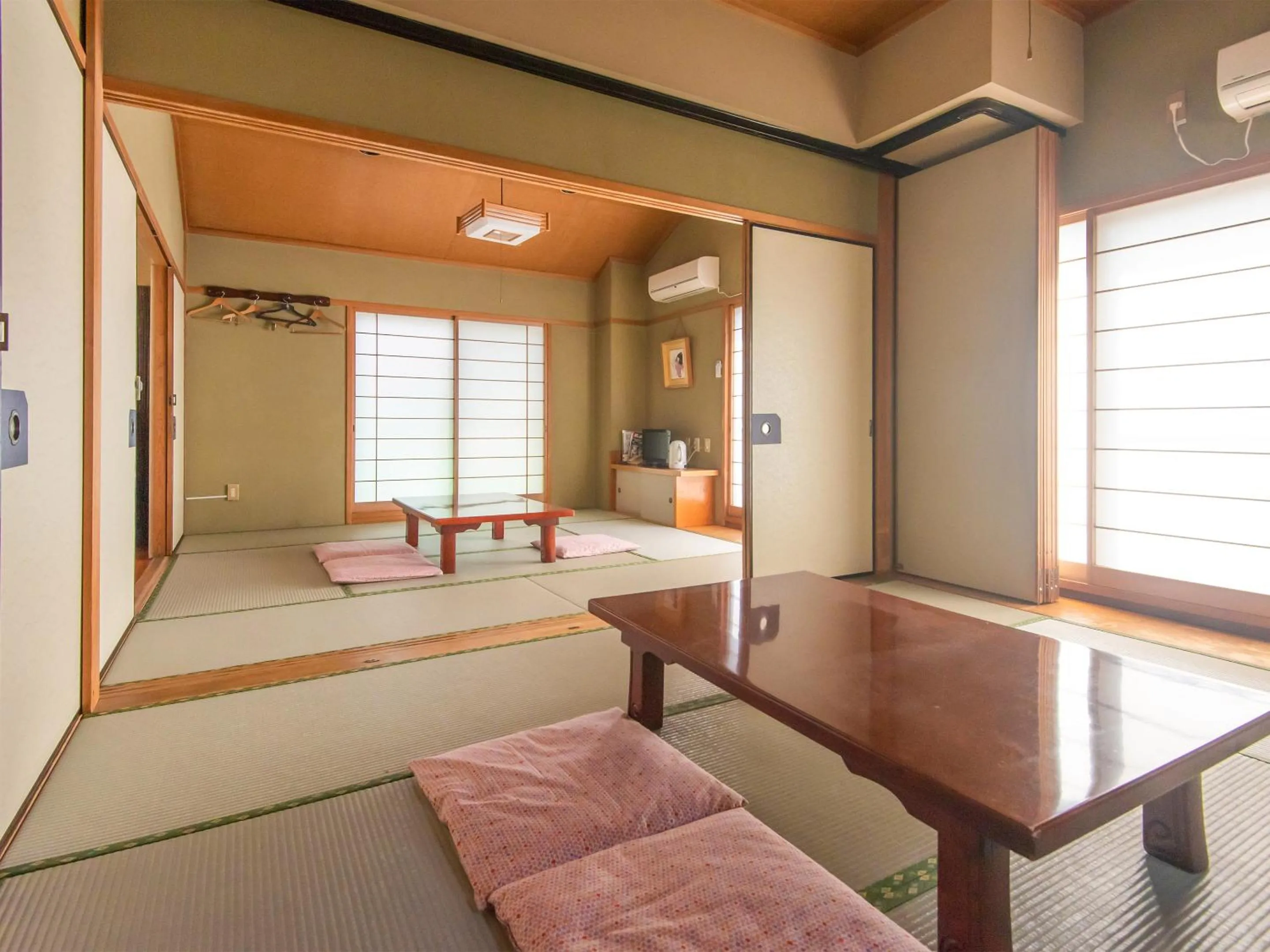 Photo of the whole room, Bed in Sakura Ryokan Asakusa Iriya