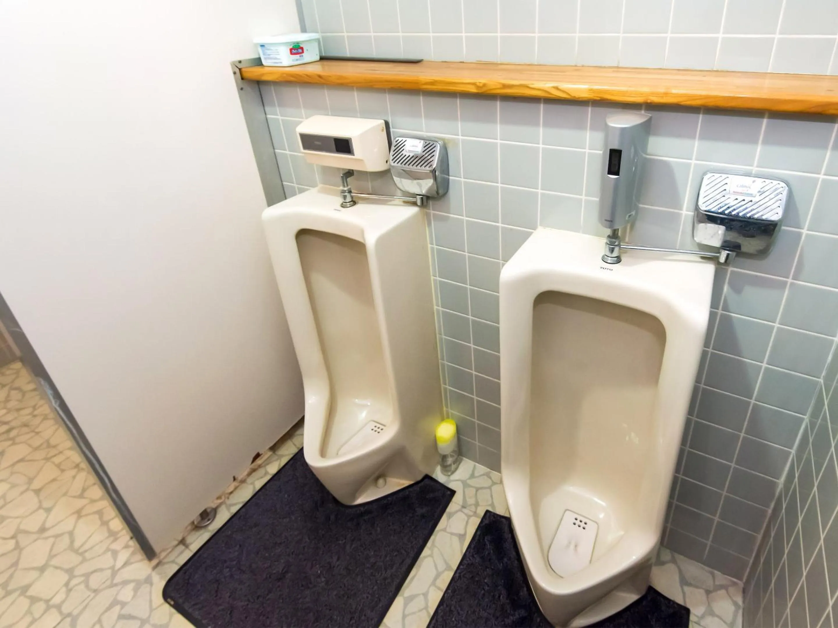 Toilet in Sakura Ryokan Asakusa Iriya