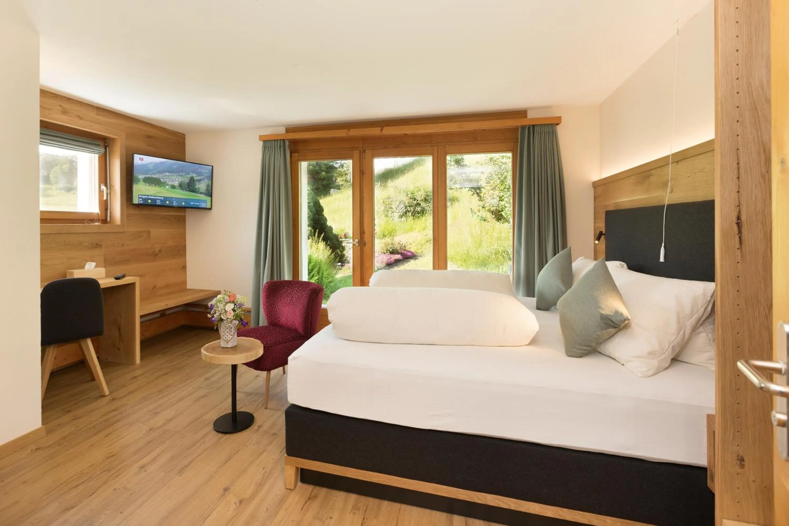 Photo of the whole room, Bed in Boutique-Hotel Vincenz