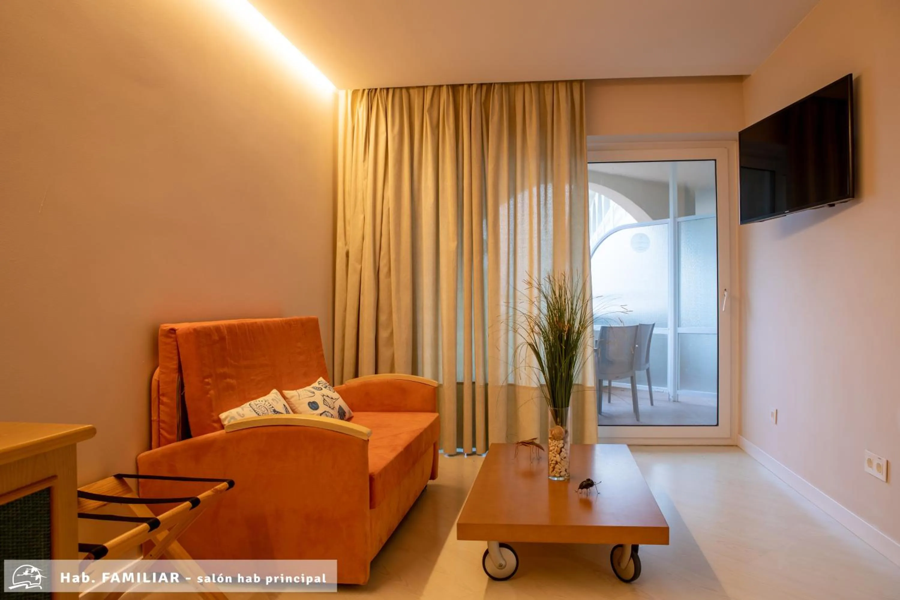 Communal lounge/ TV room in Gran Hotel del Coto