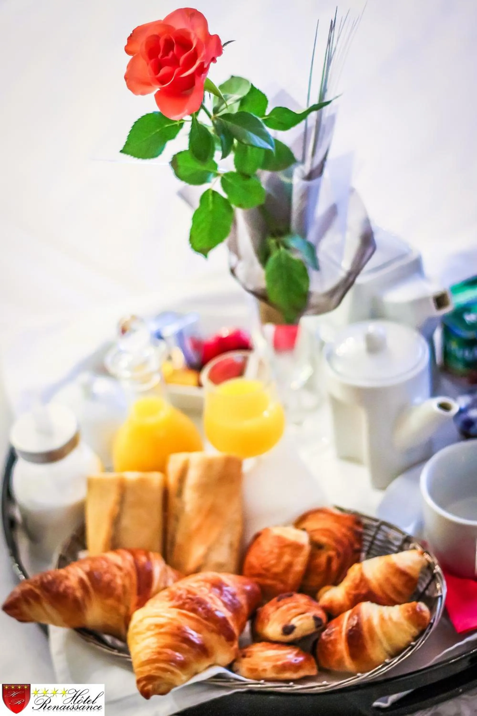 Bedroom in Hôtel Renaissance