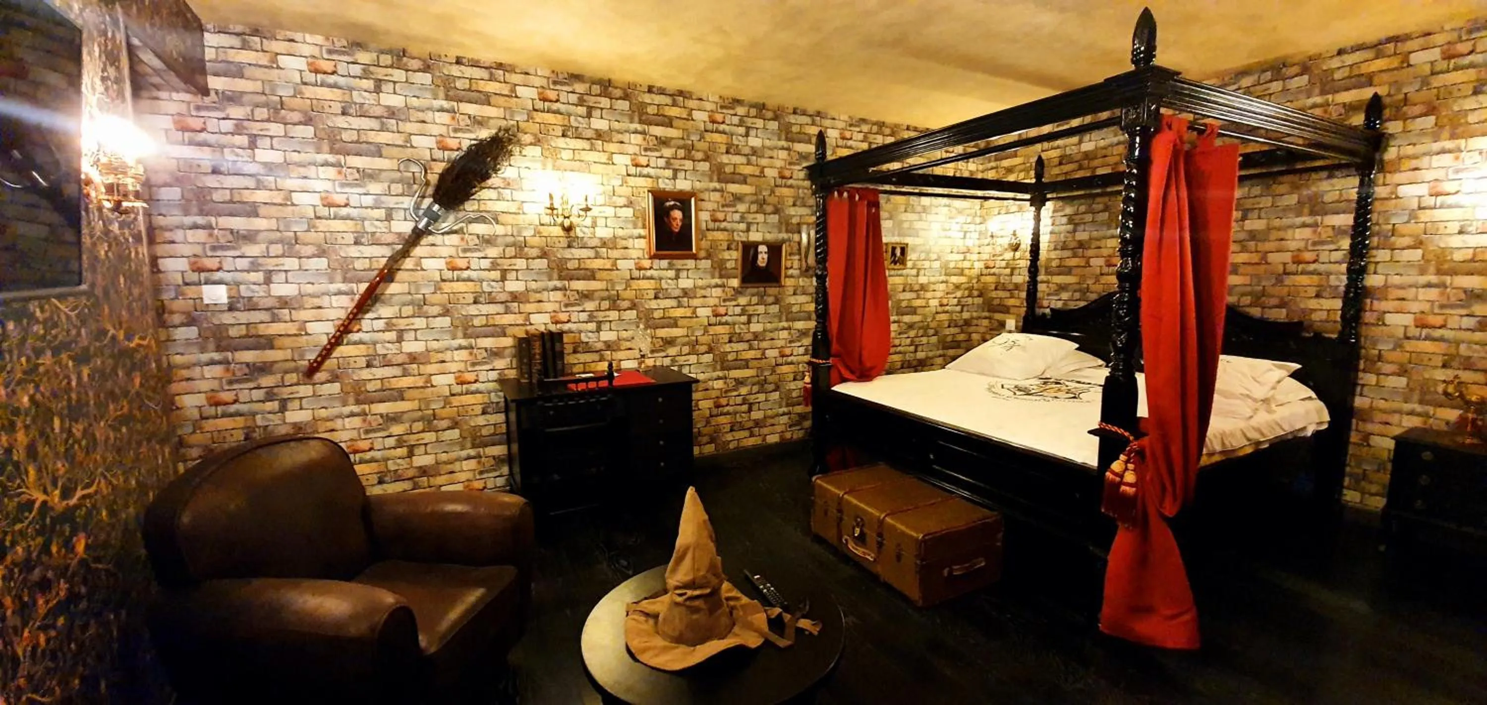 Family, Bed in Hôtel Renaissance