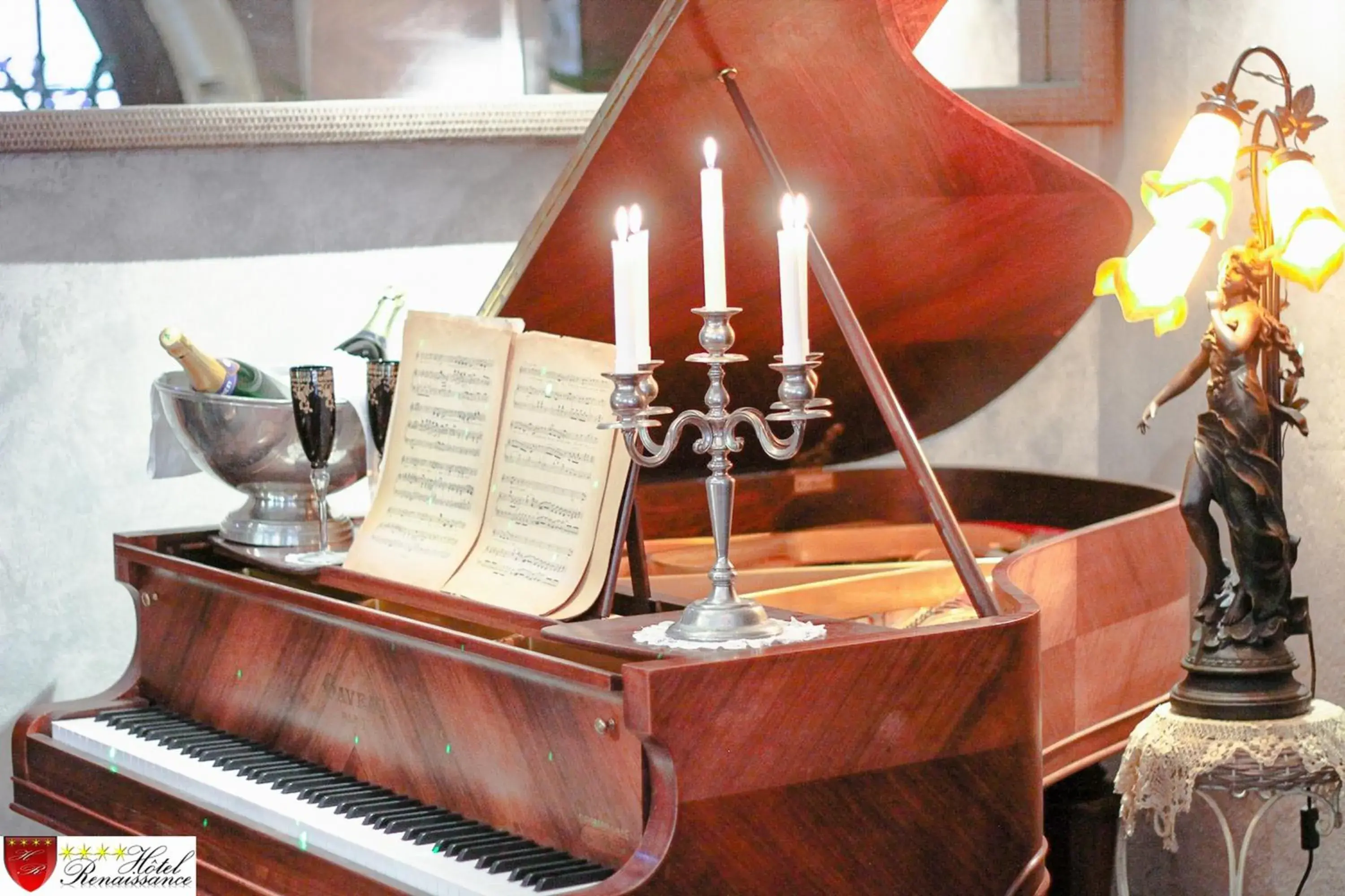 Lobby or reception in Hôtel Renaissance Lobby or reception in Hôtel Renaissance