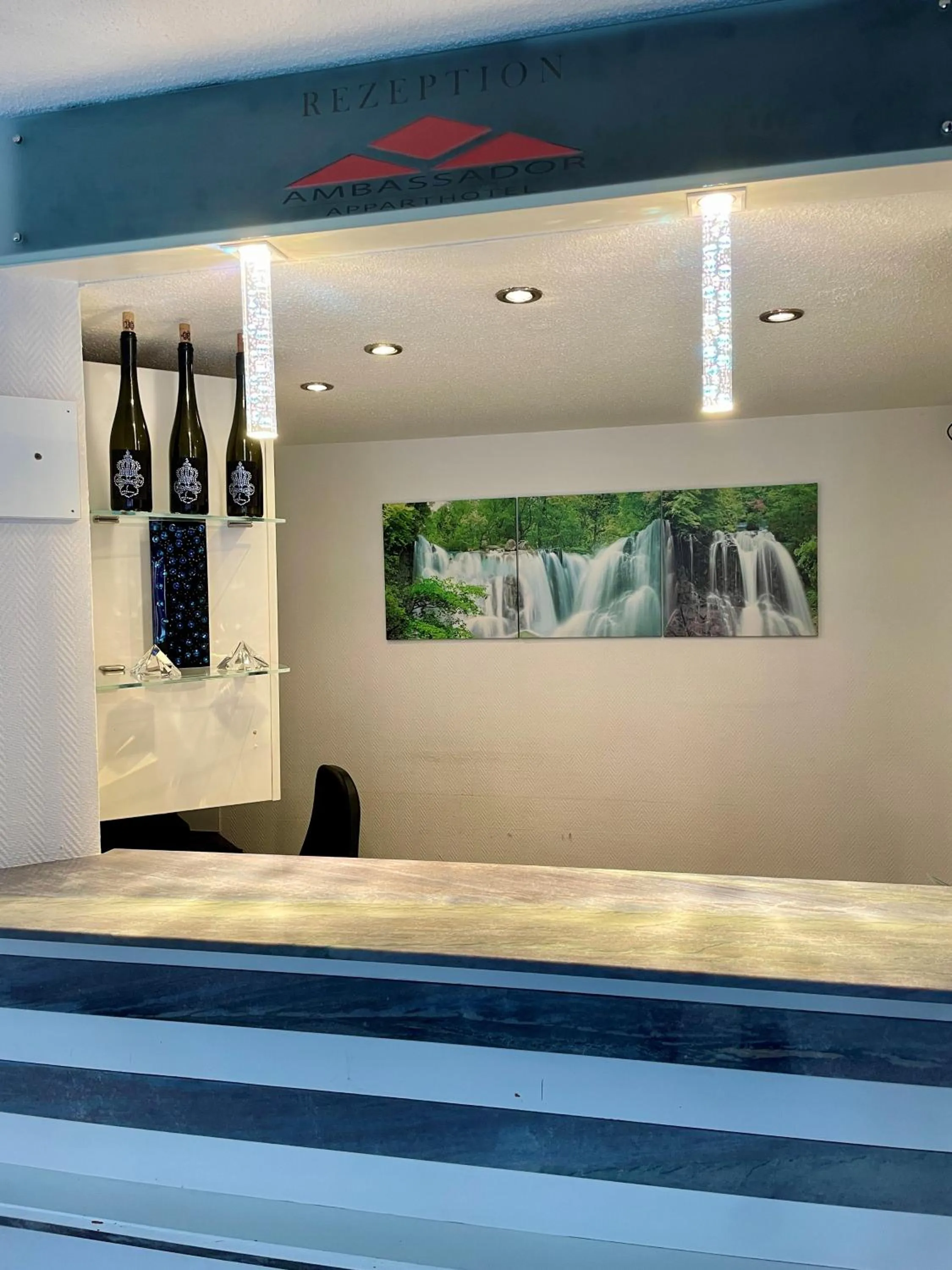 Lobby or reception in Ambassador Apparthotel