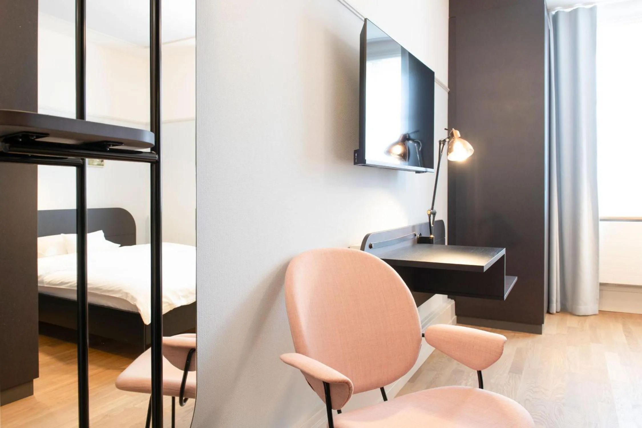 Bedroom, Bed in Hotel Schützen Rheinfelden