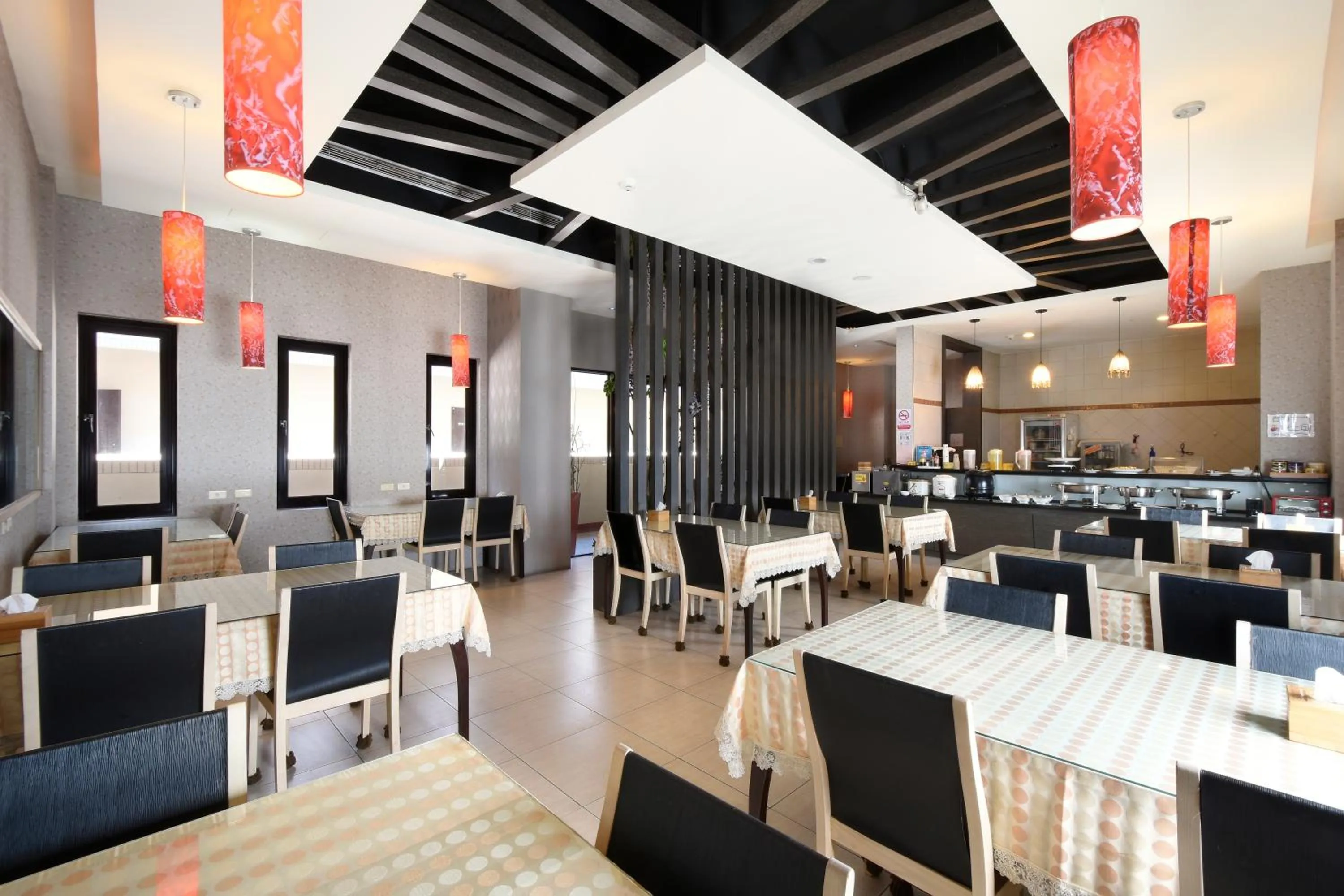 Restaurant/places to eat in Sun Garden Motel