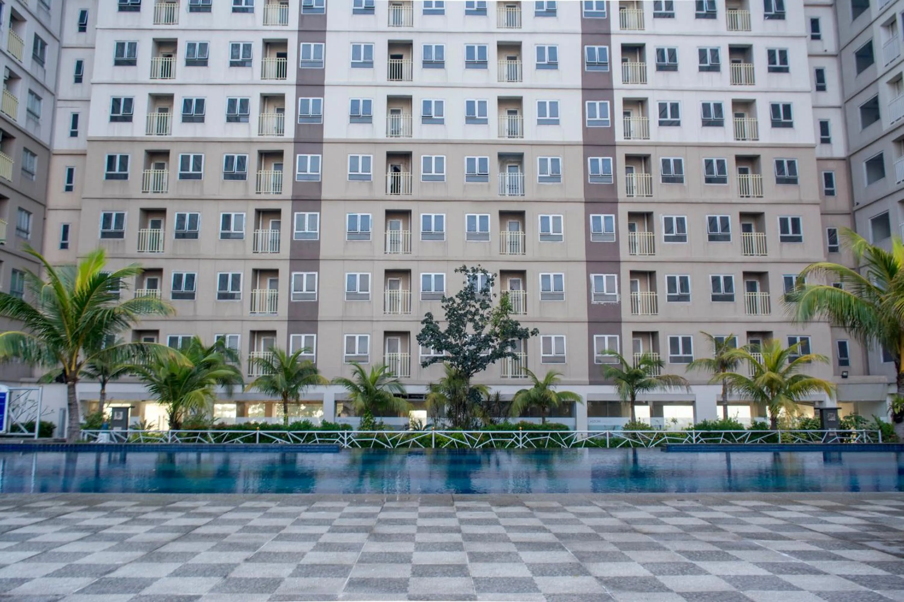 Property building in Titanium Express HomTel