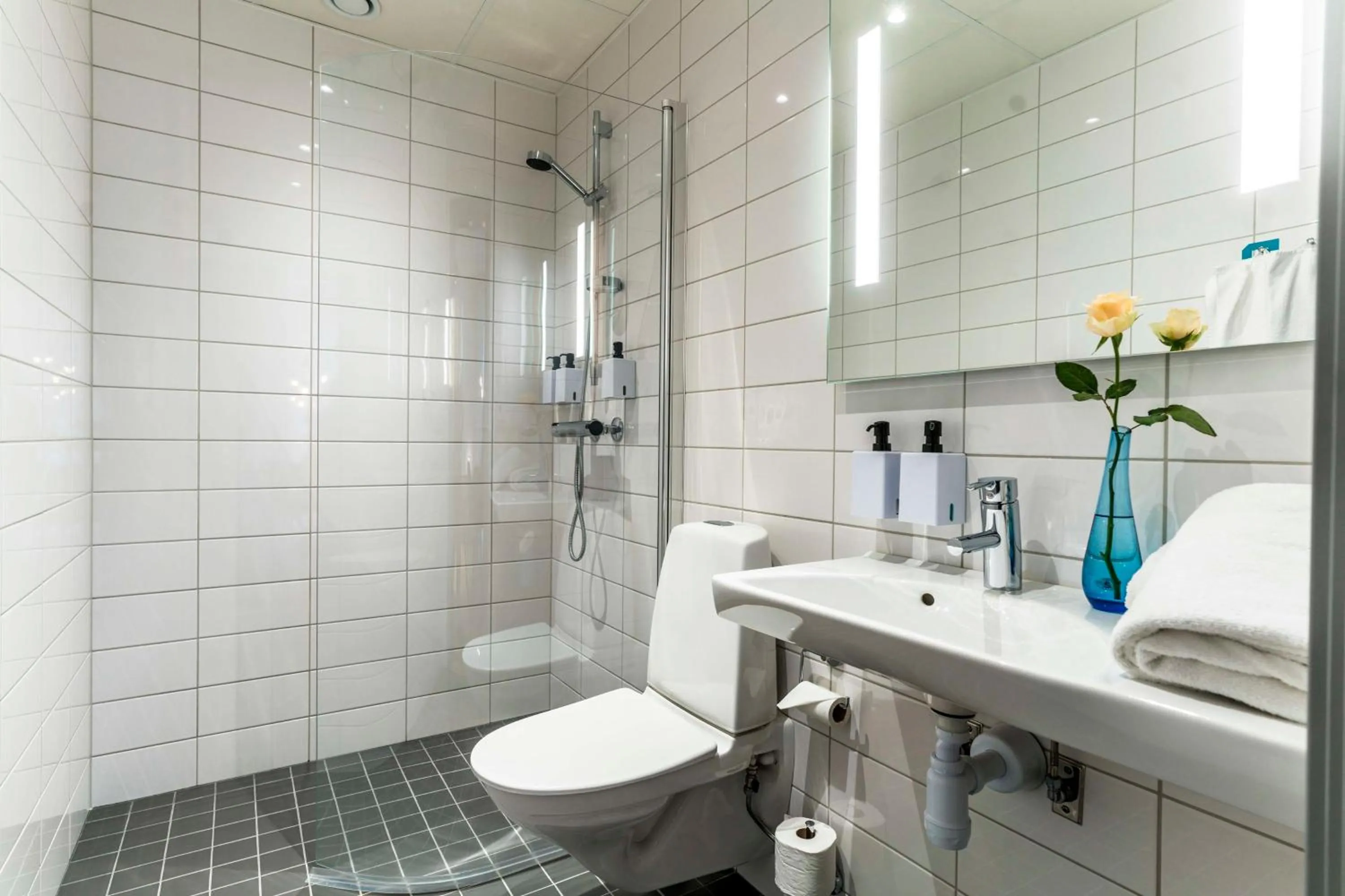 Bathroom in Scandic Frimurarehotellet