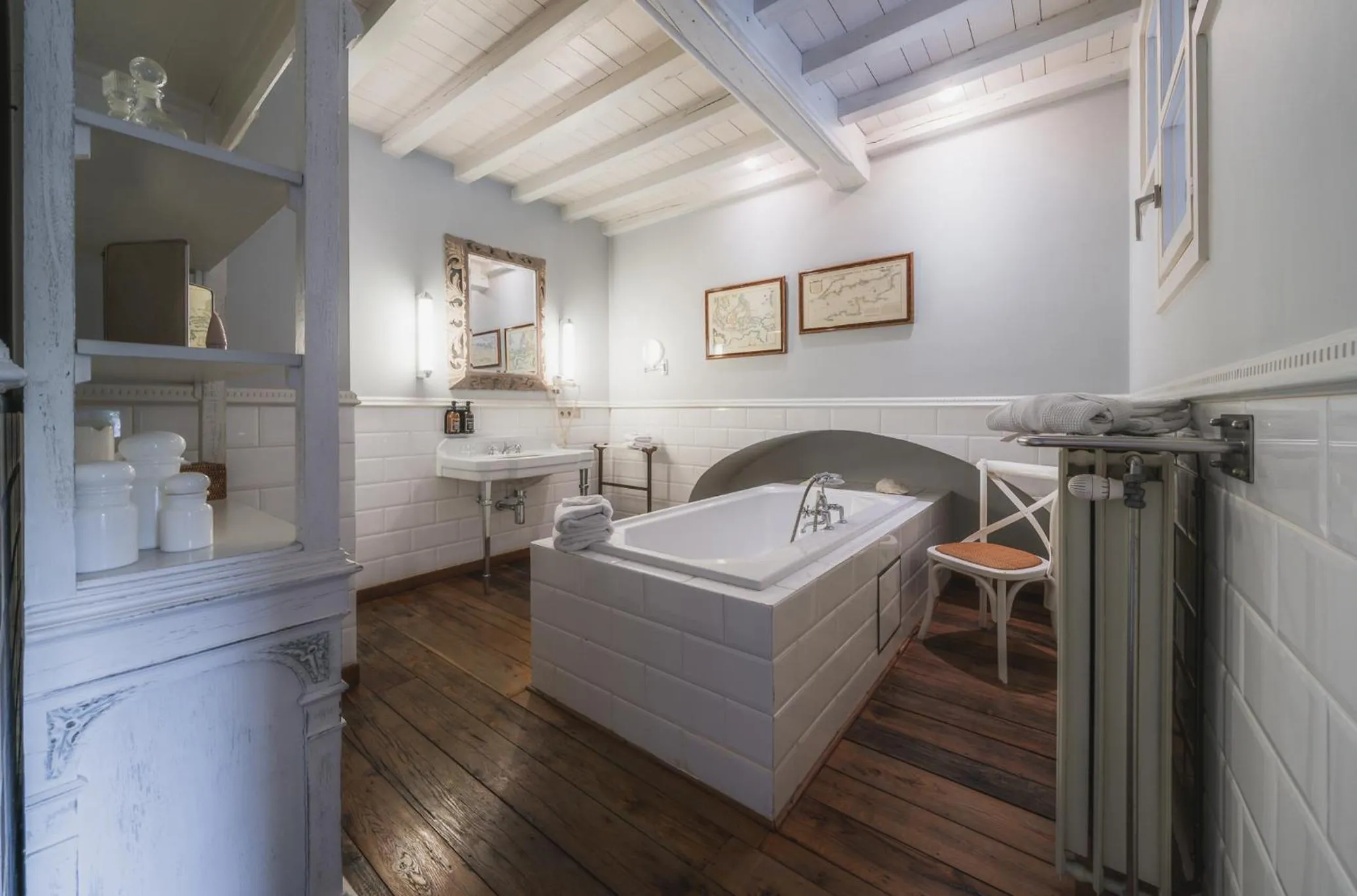 Swimming pool in B&B Number 11 Exclusive Guesthouse