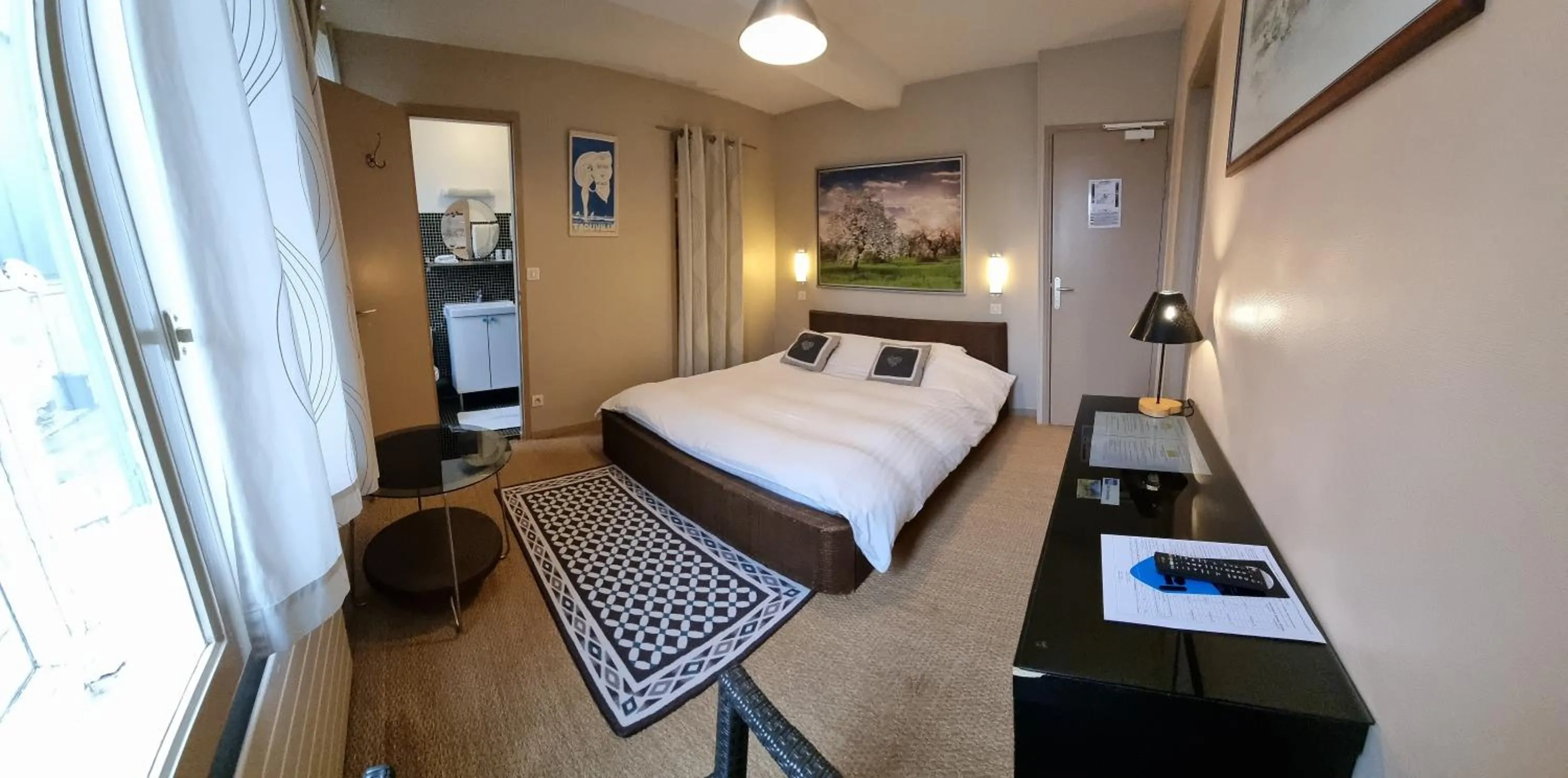 Triple Room in L'auberge Du Cochon D'or